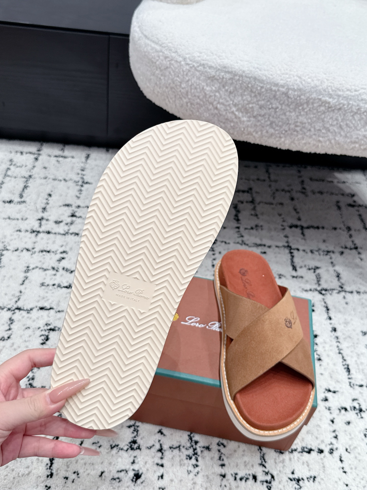 Loro Piana Slides