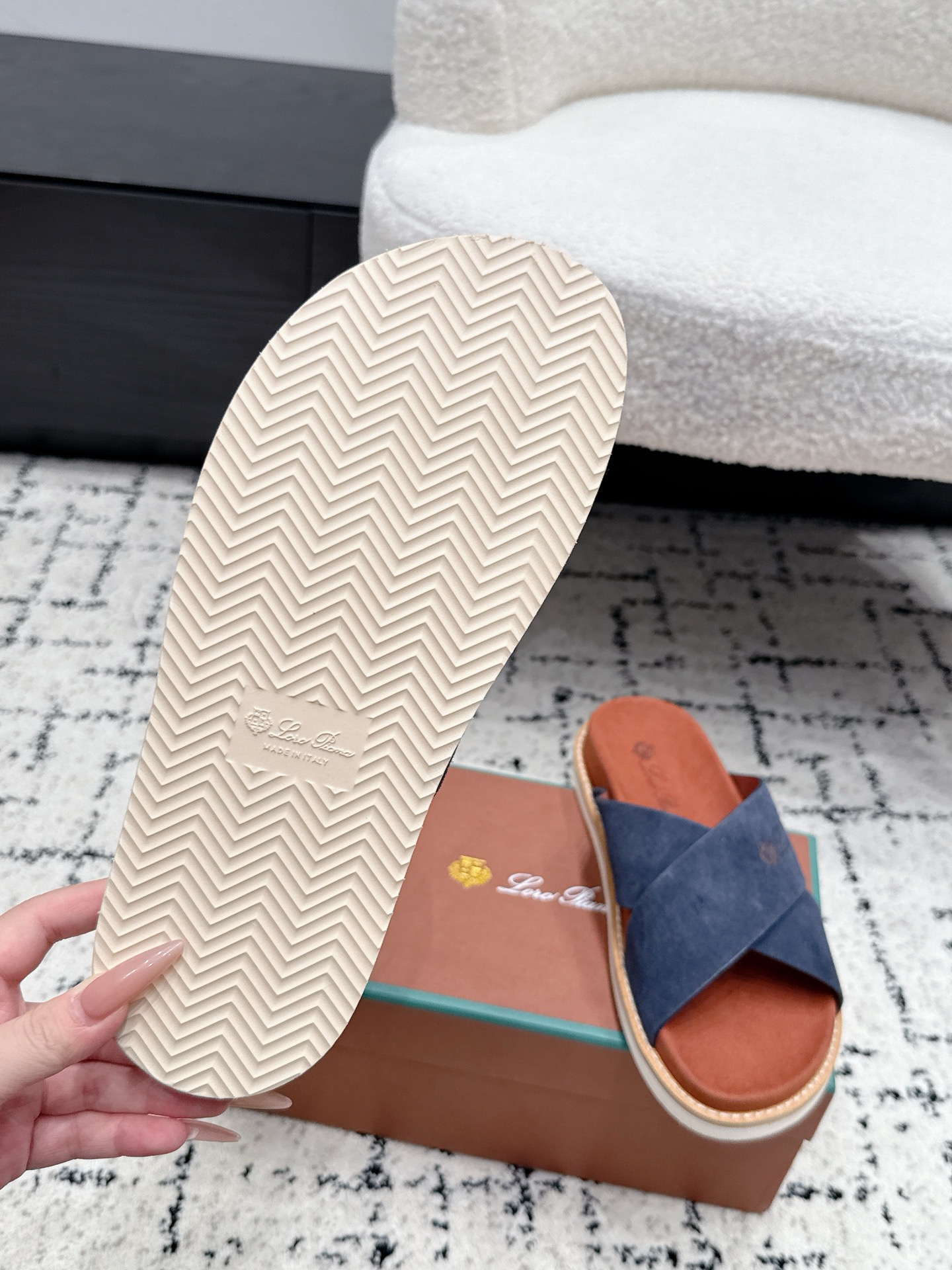 Loro Piana Slides