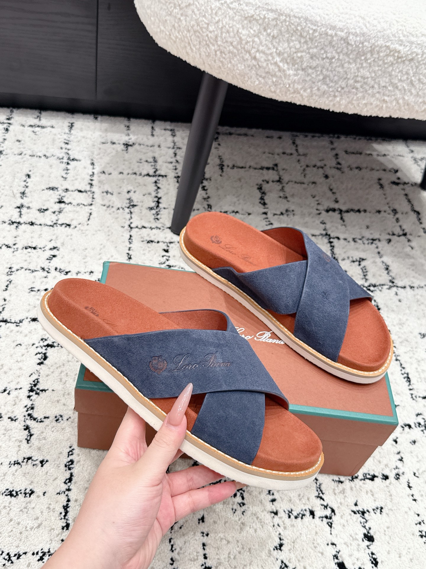 Loro Piana Slides