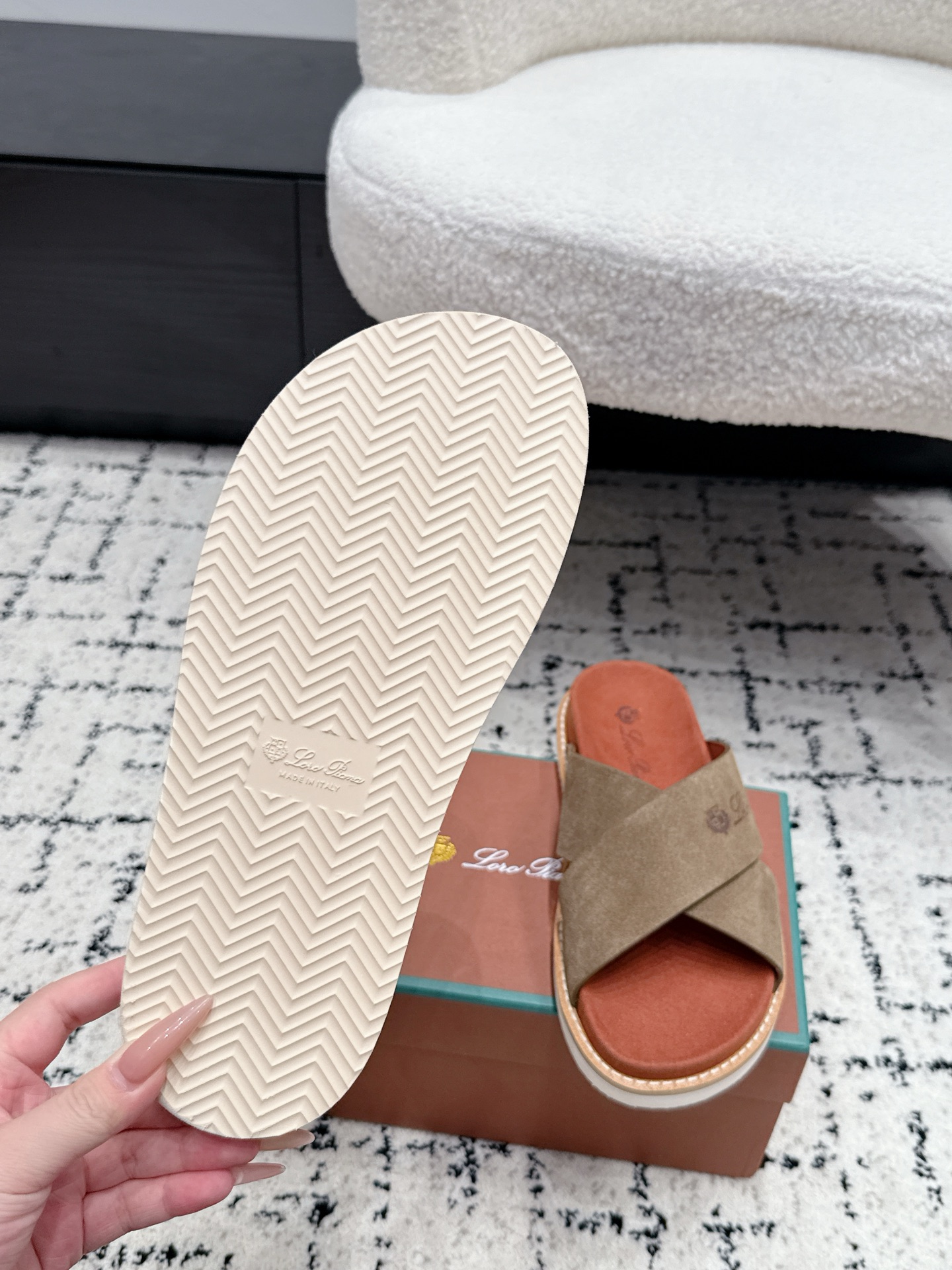 Loro Piana Slides