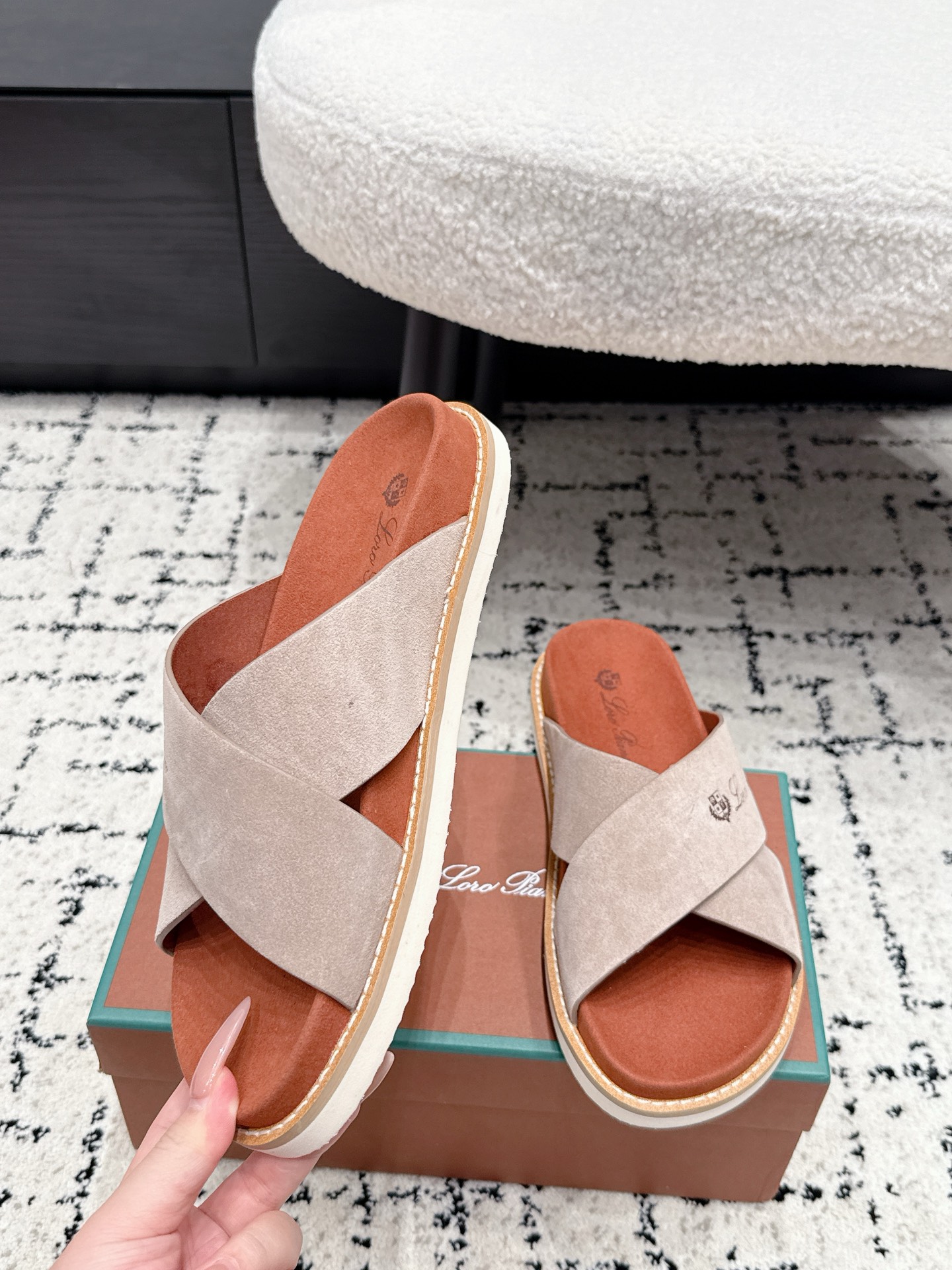 Loro Piana Slides