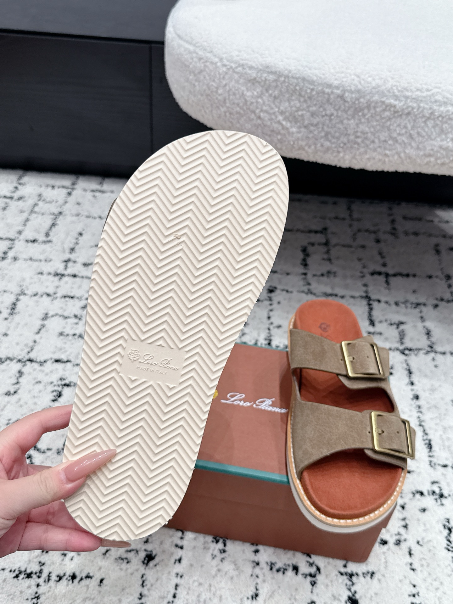 Loro Piana Slides