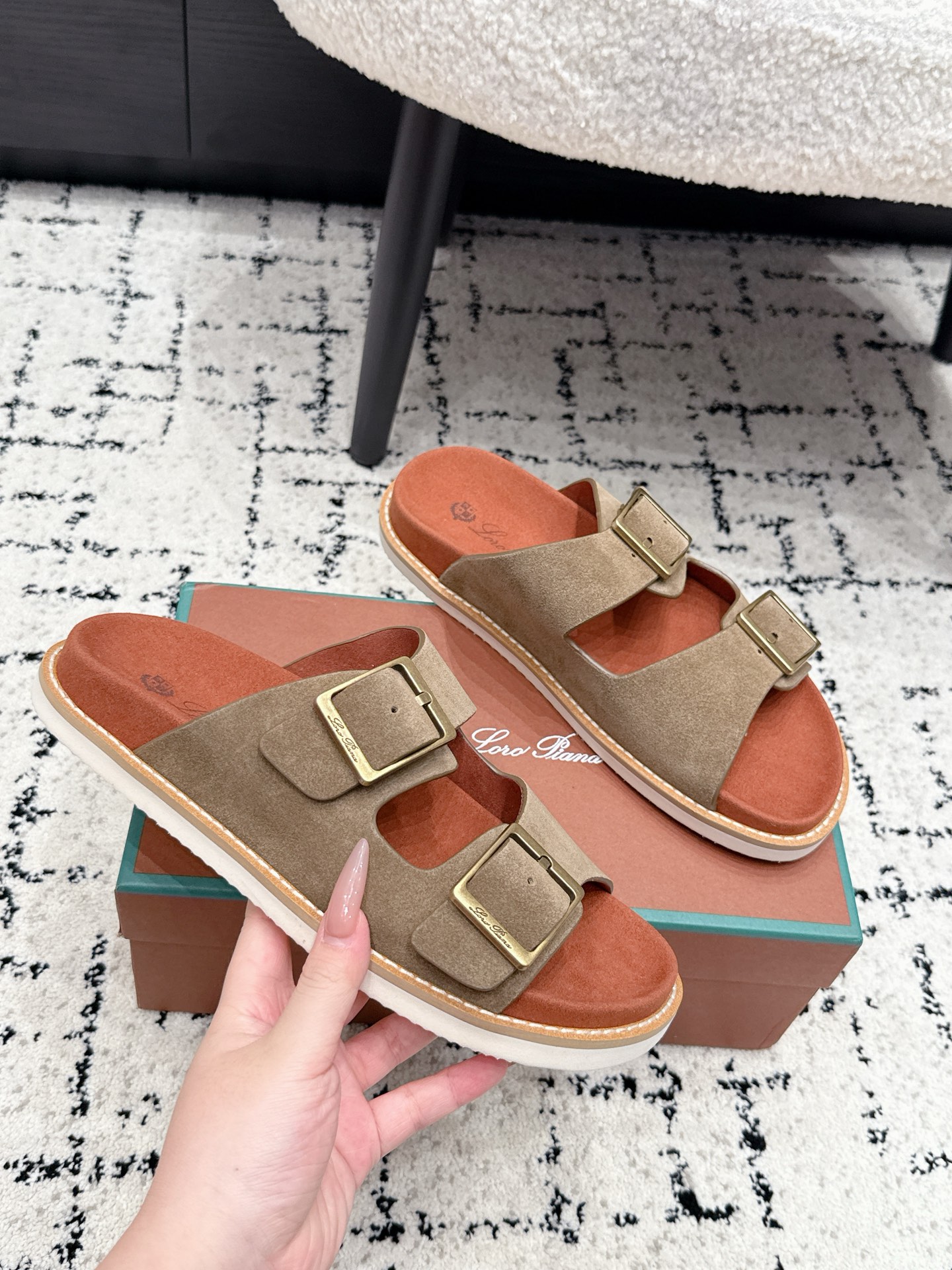 Loro Piana Slides