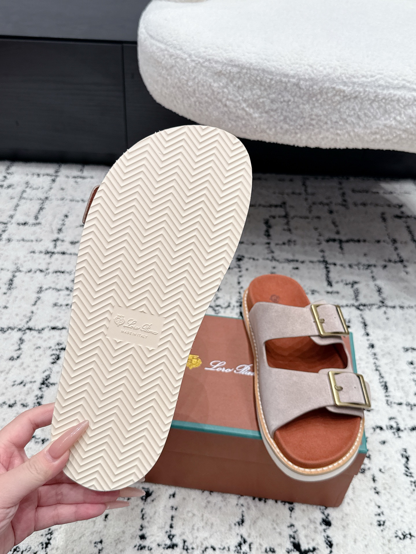 Loro Piana Slides