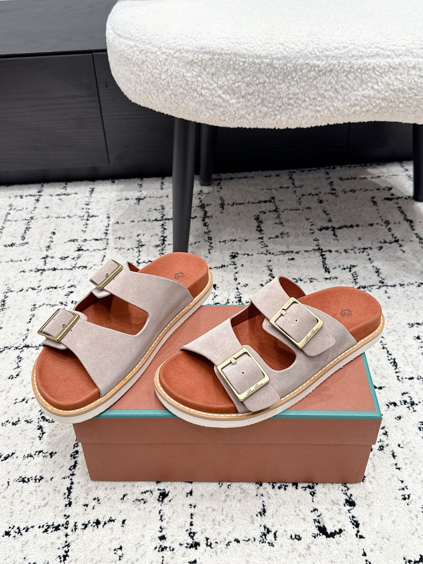 Loro Piana Slides