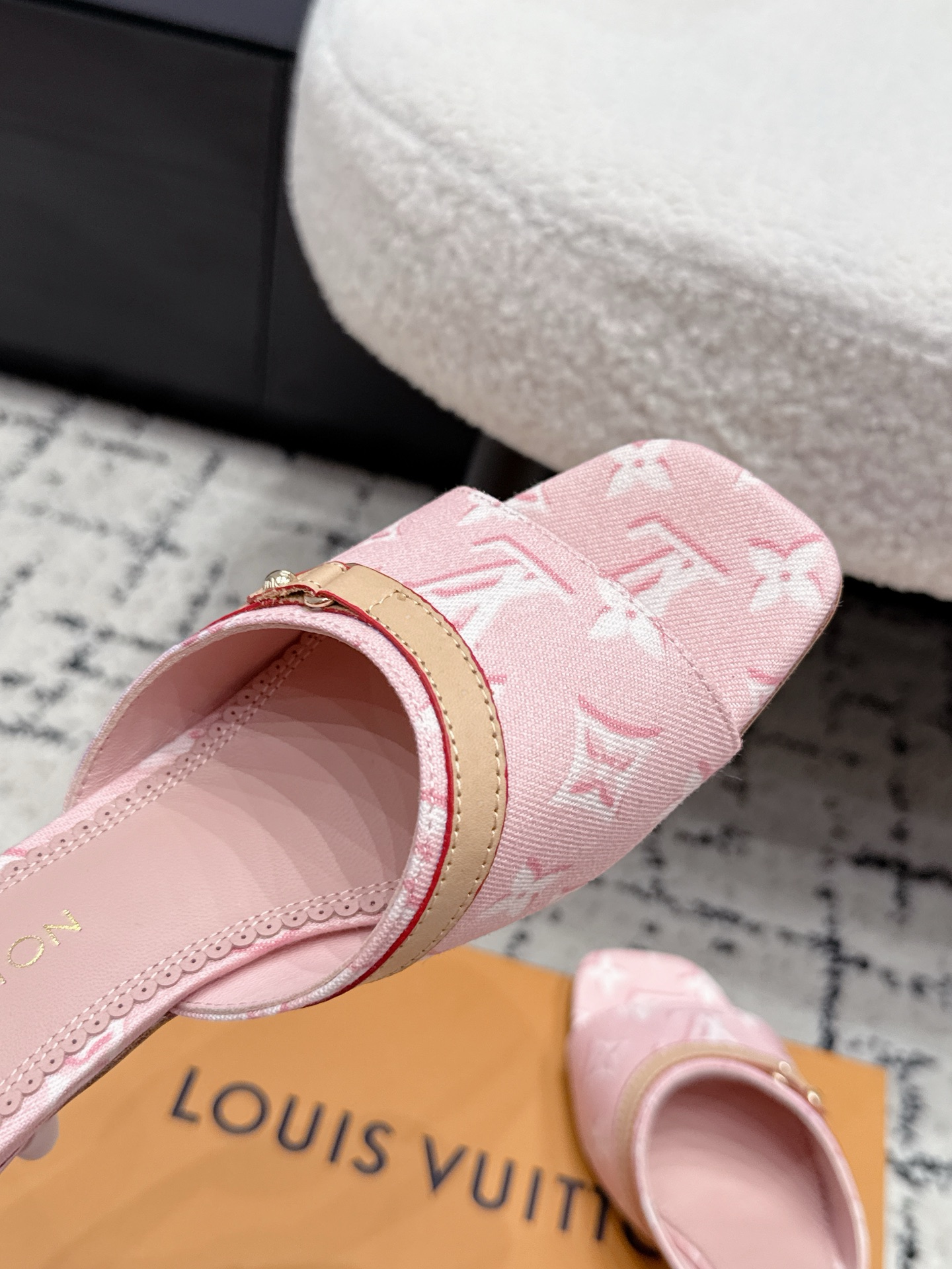 Louis Vuitton Slides