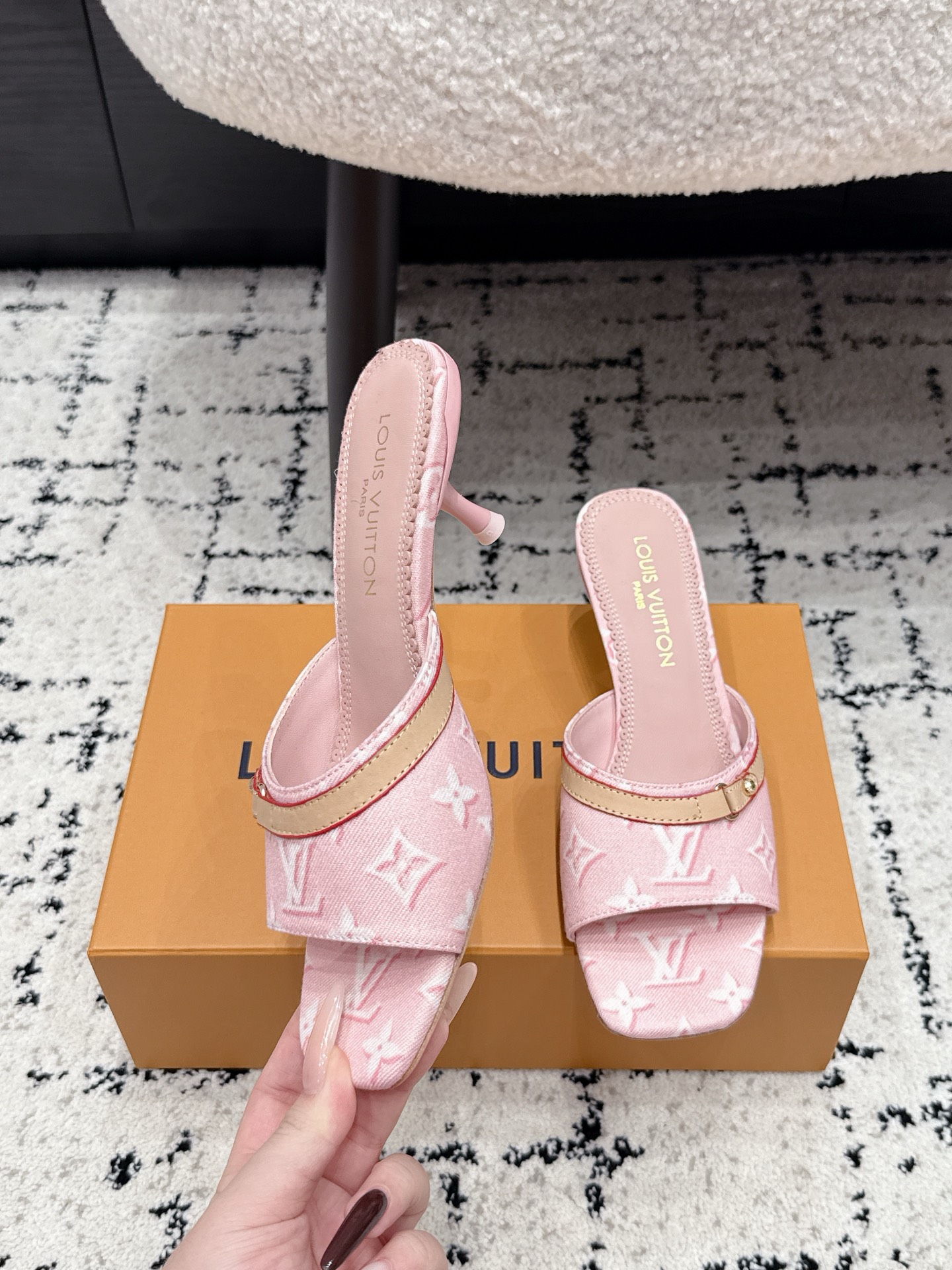 Louis Vuitton Slides