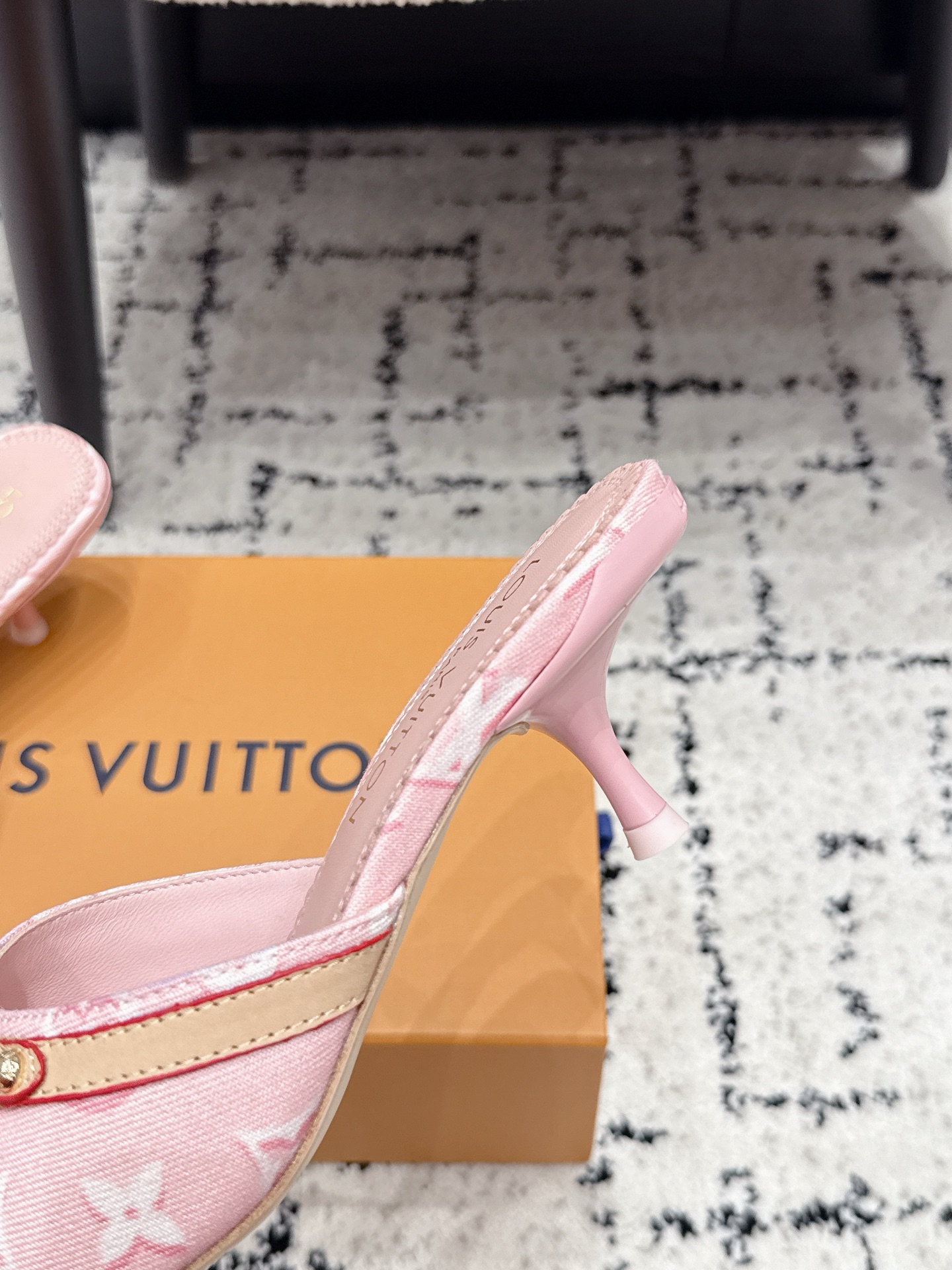 Louis Vuitton Slides