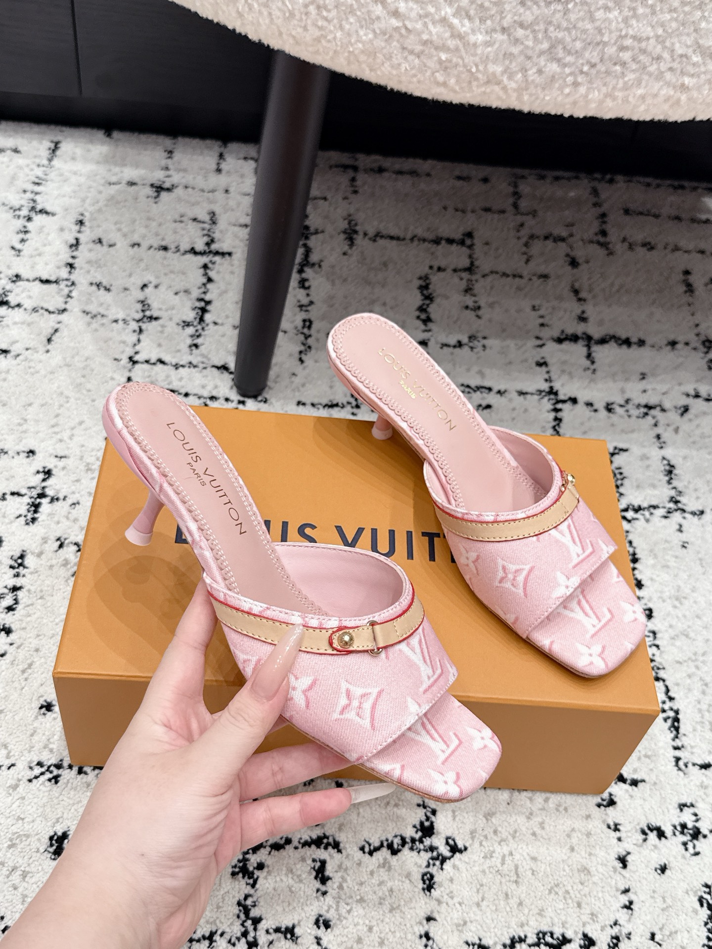 Louis Vuitton Slides
