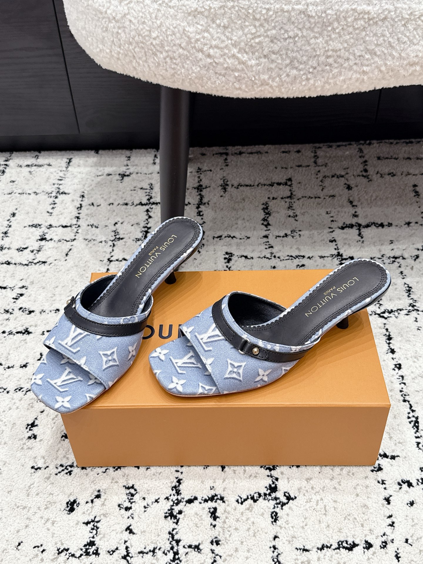 Louis Vuitton Slides