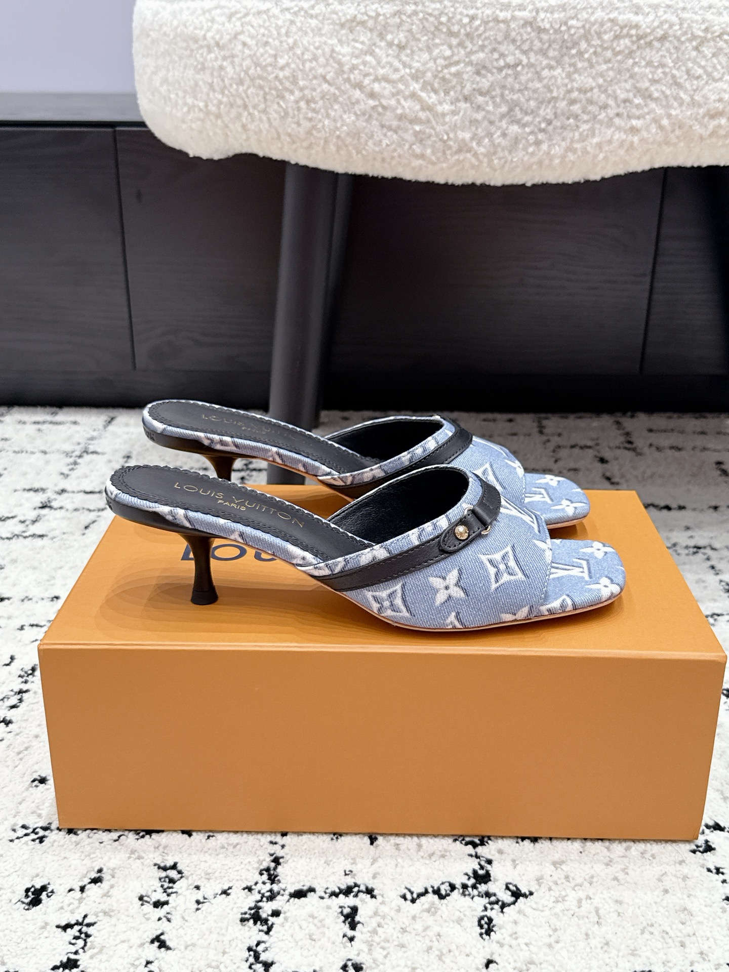 Louis Vuitton Slides