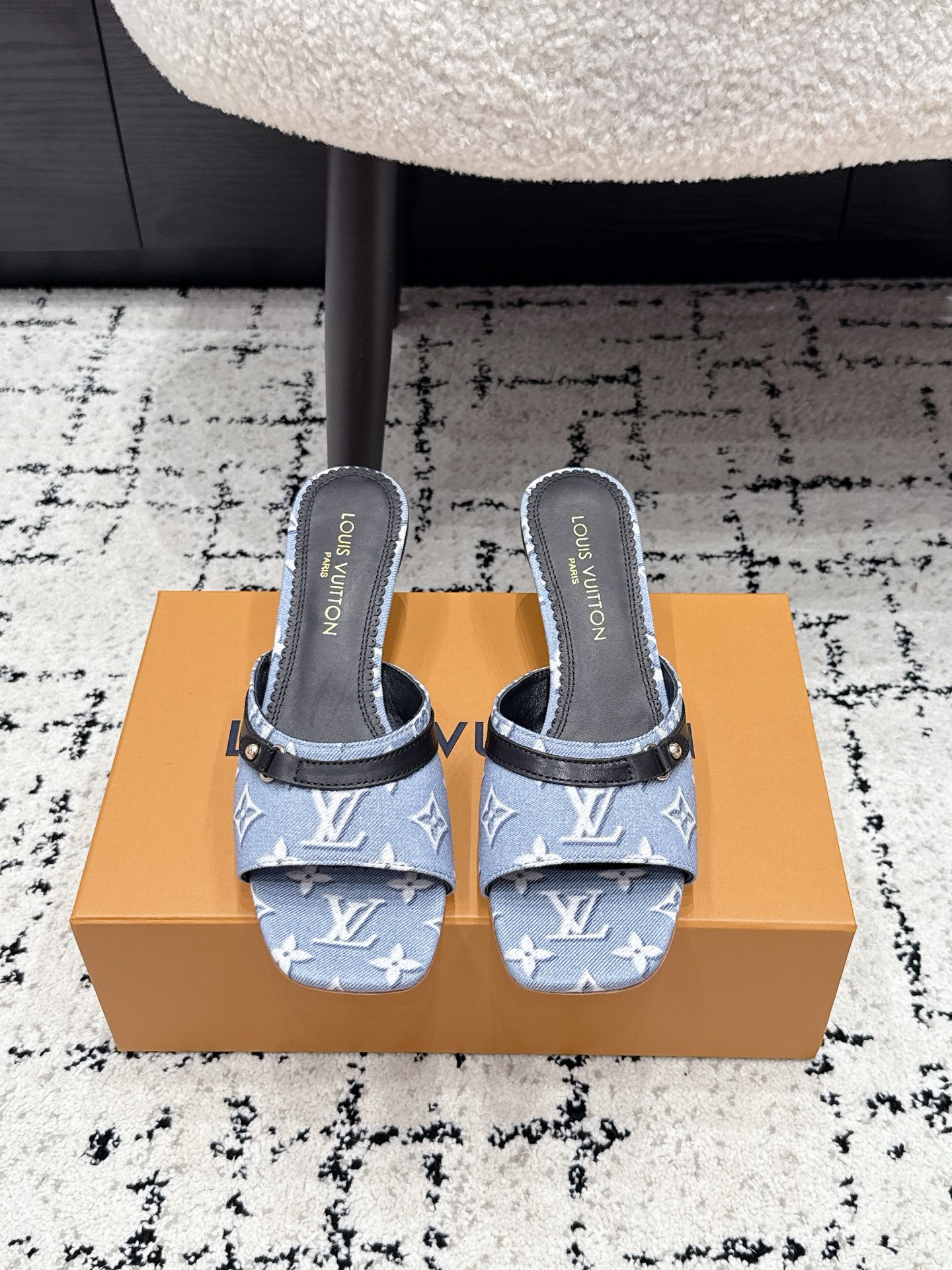 Louis Vuitton Slides