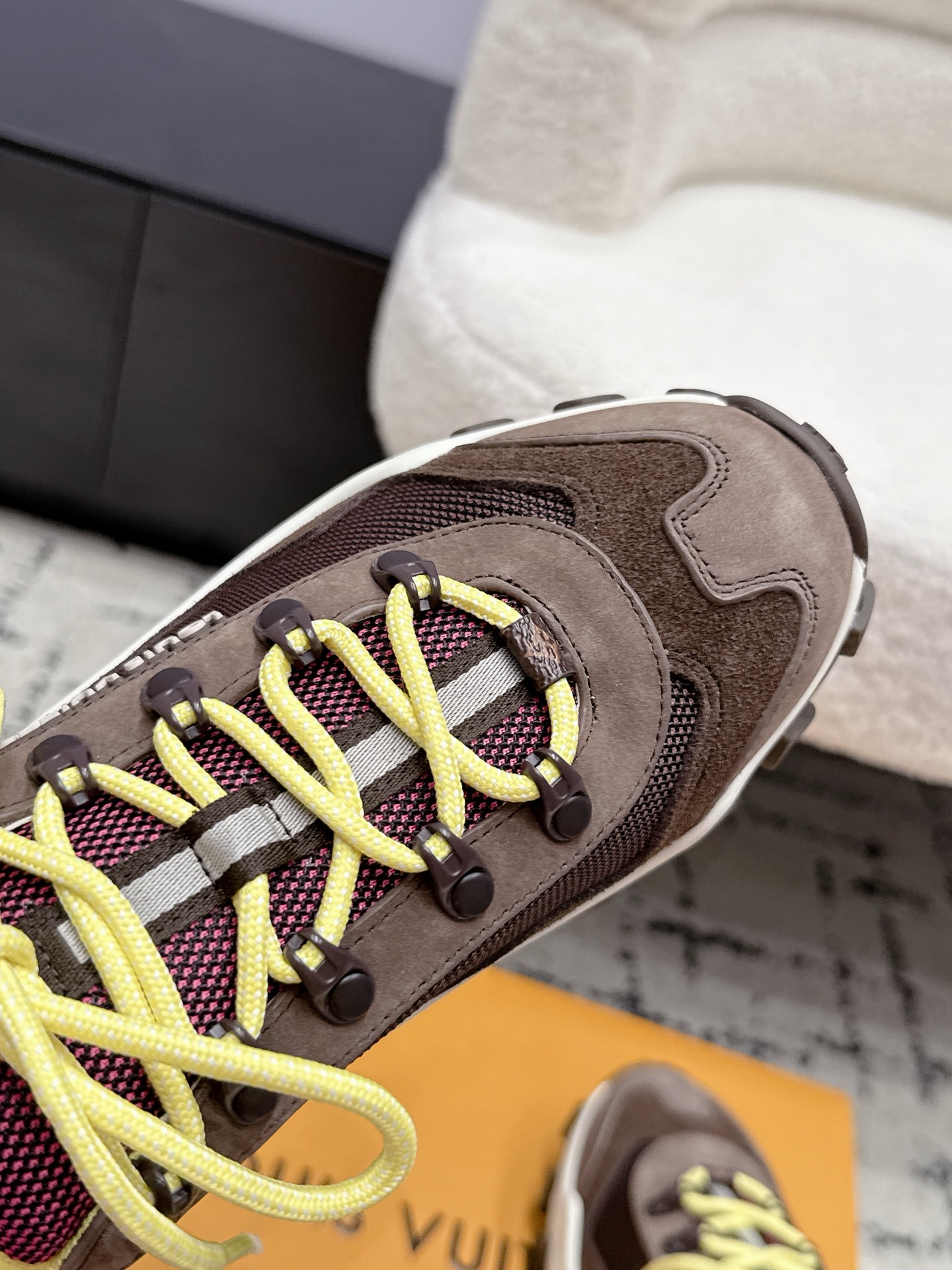 Louis Vuitton Sneakers