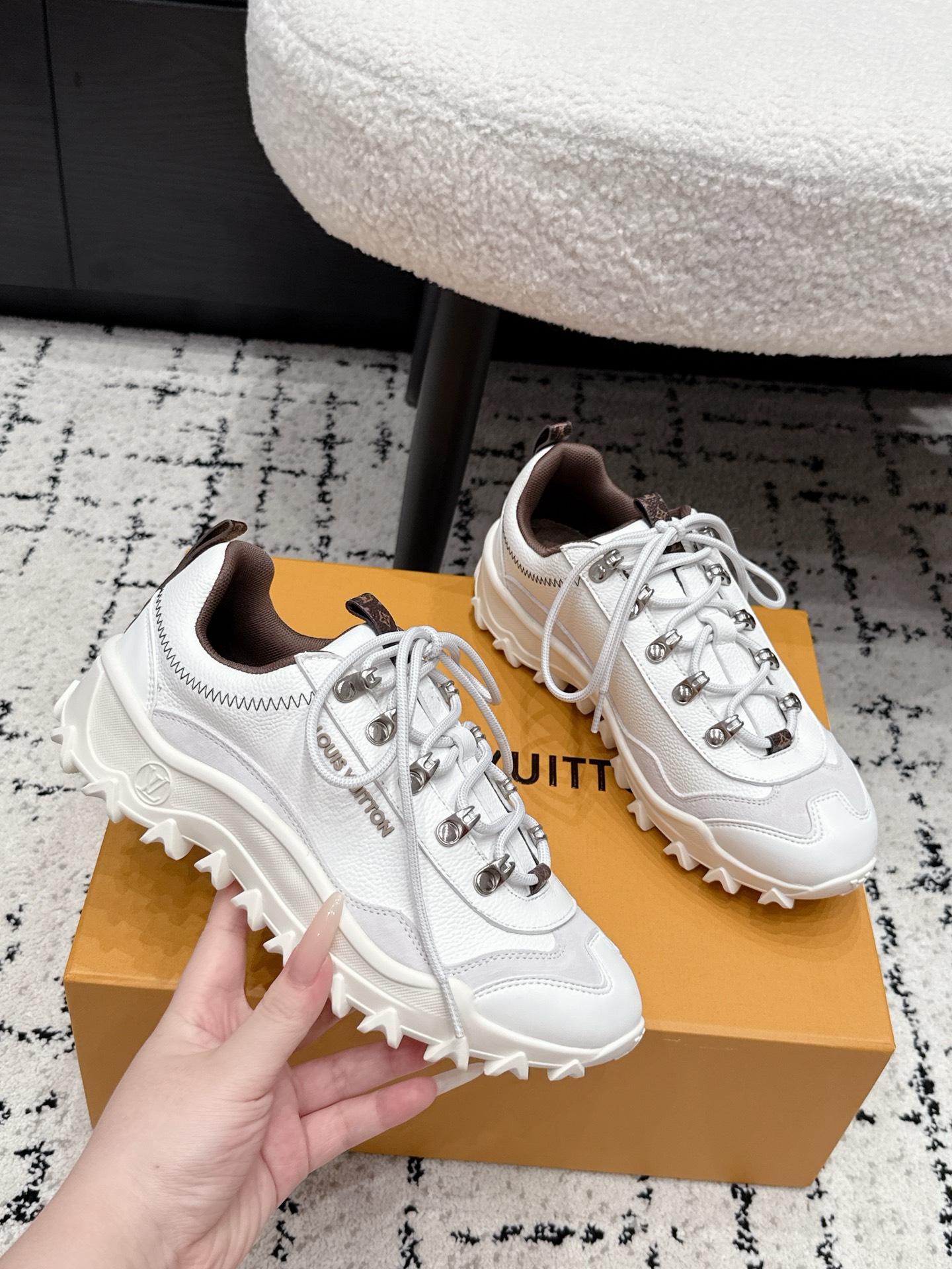 Louis Vuitton Sneakers