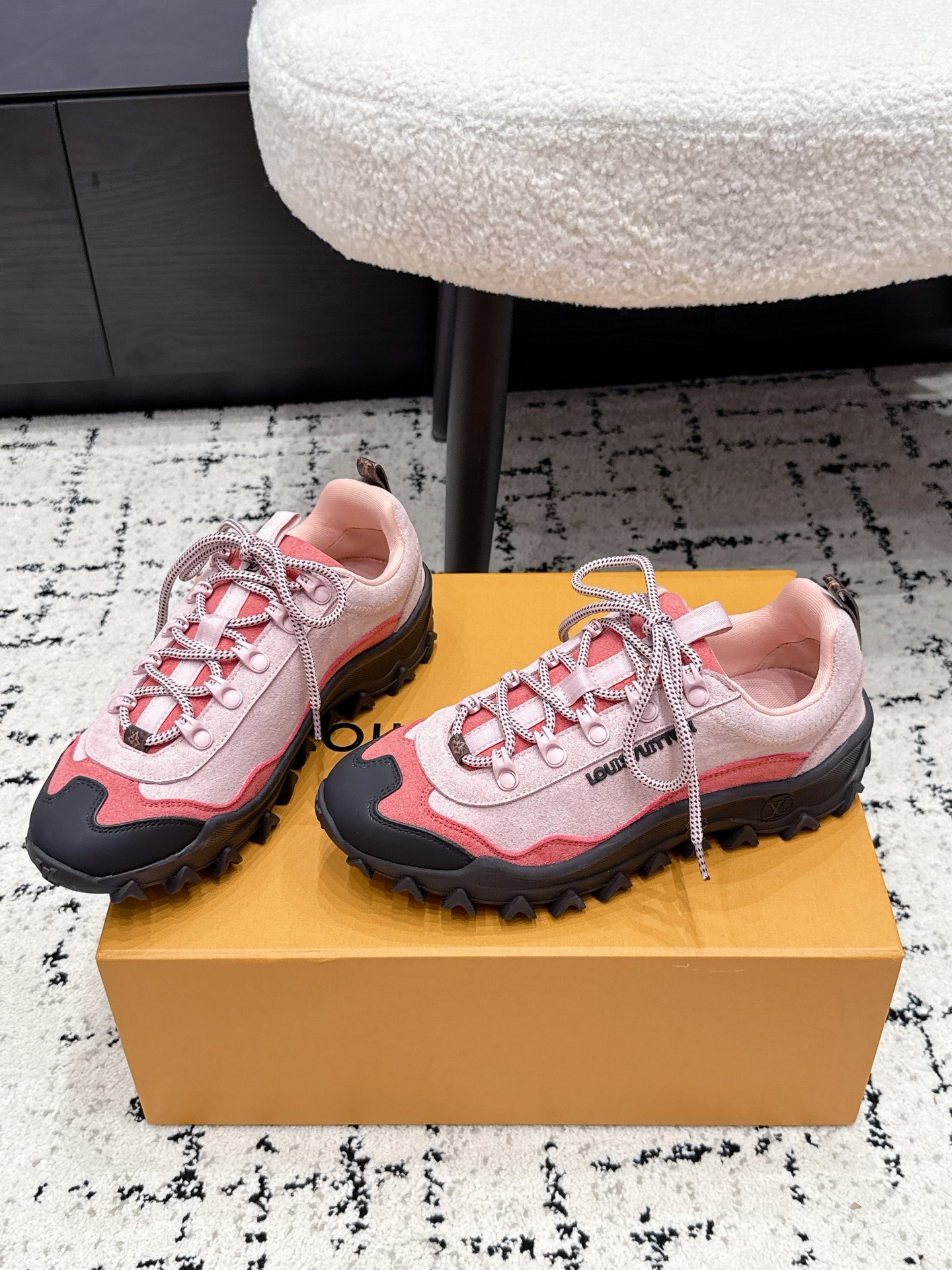 Louis Vuitton Sneakers