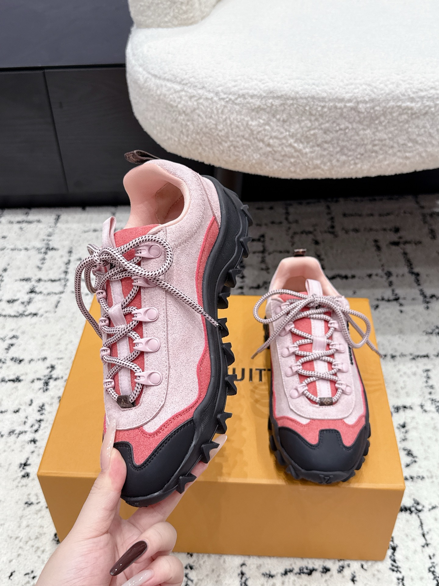 Louis Vuitton Sneakers