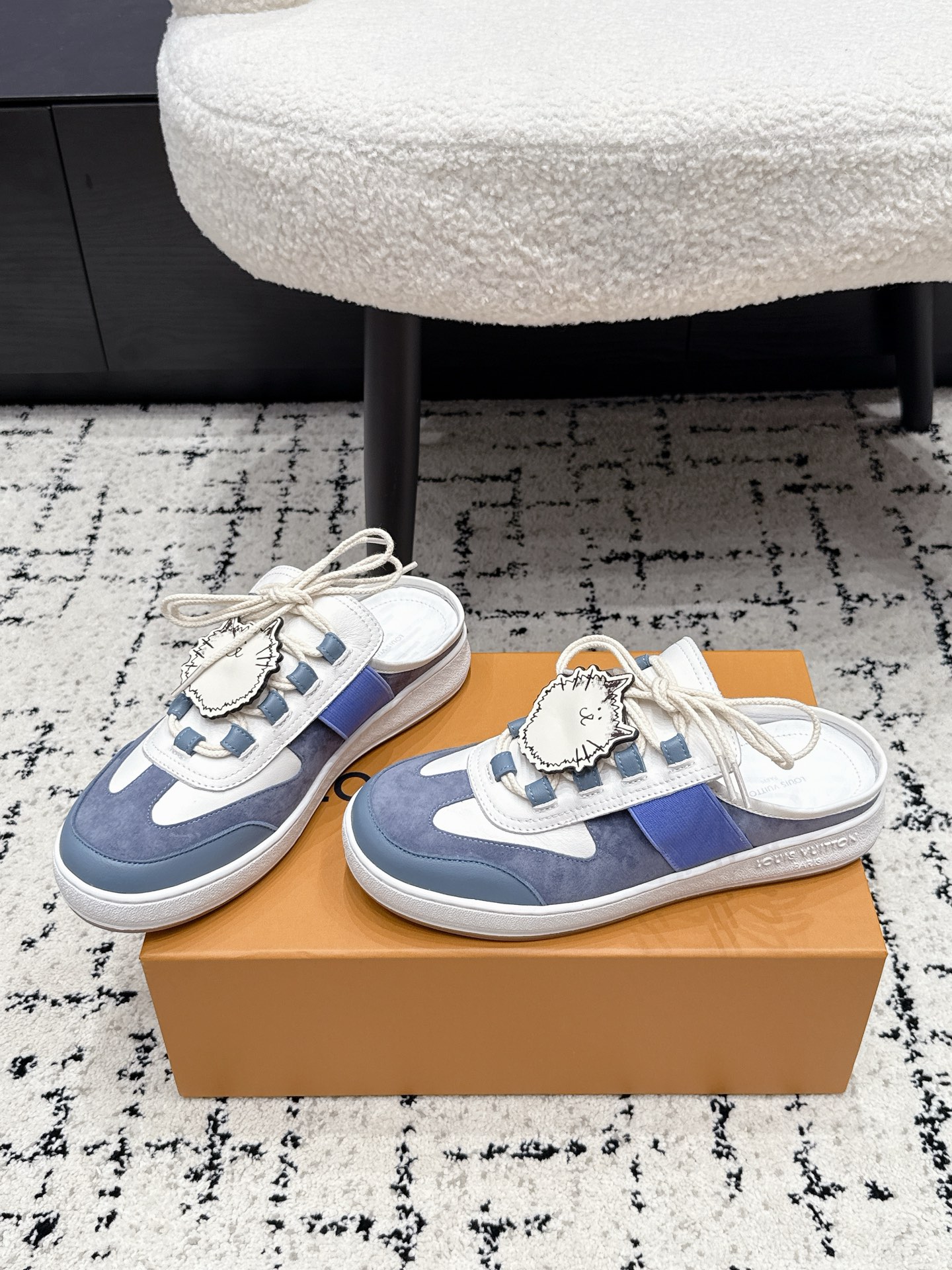 Louis Vuitton Slides