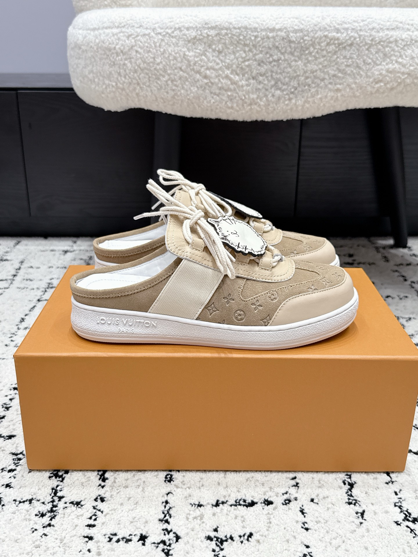 Louis Vuitton Slides