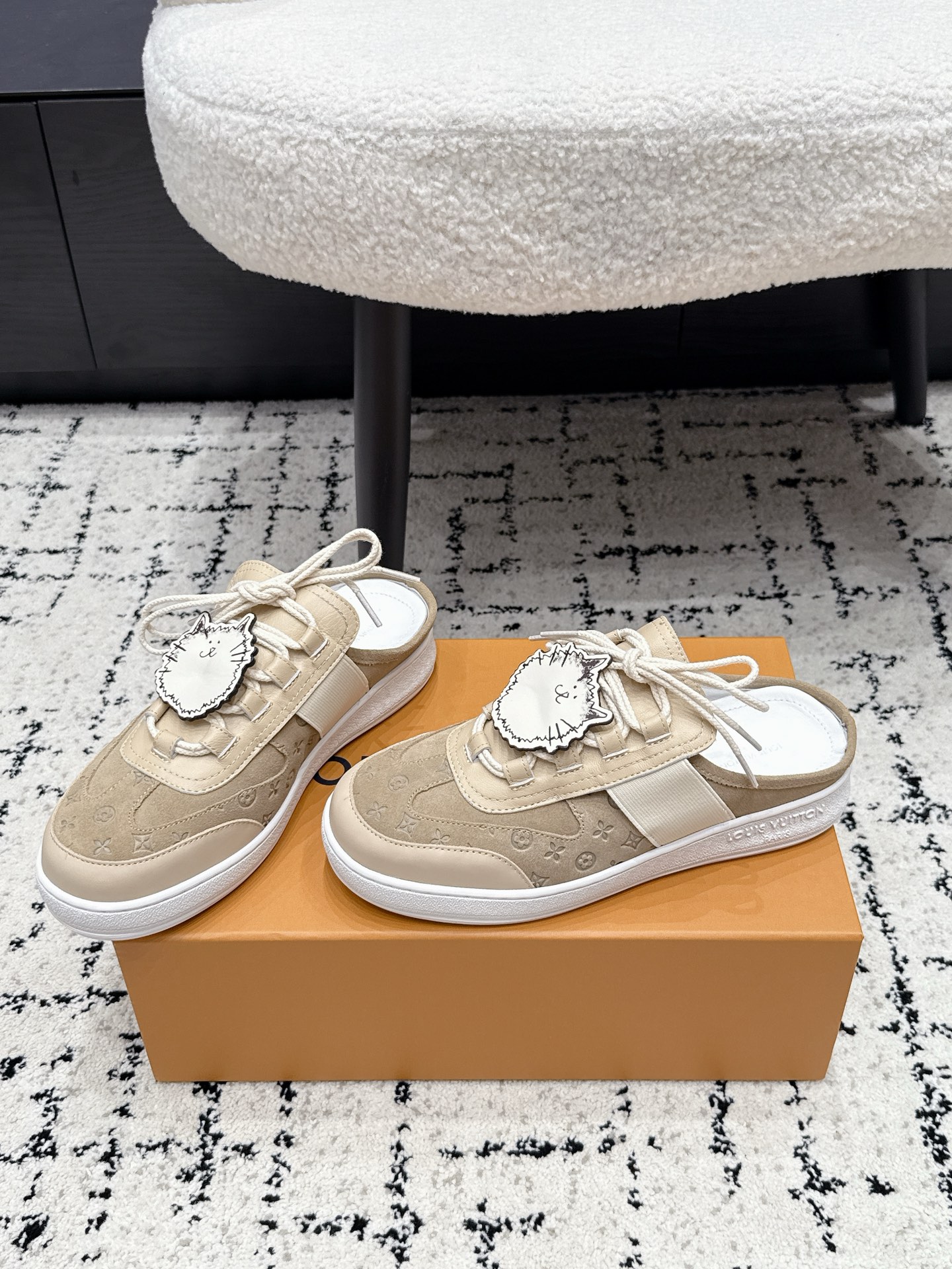 Louis Vuitton Slides
