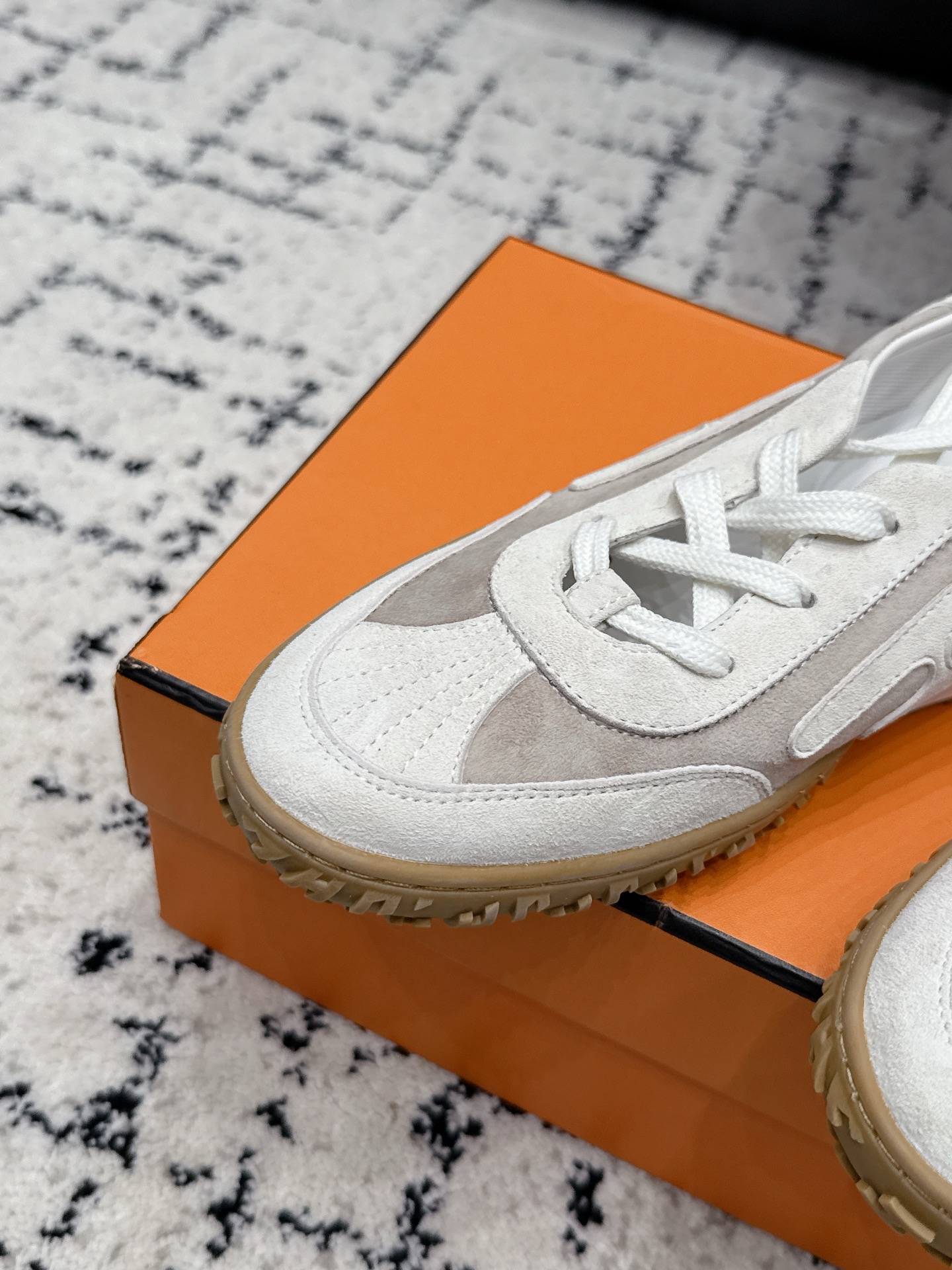 Hermes Sneakers
