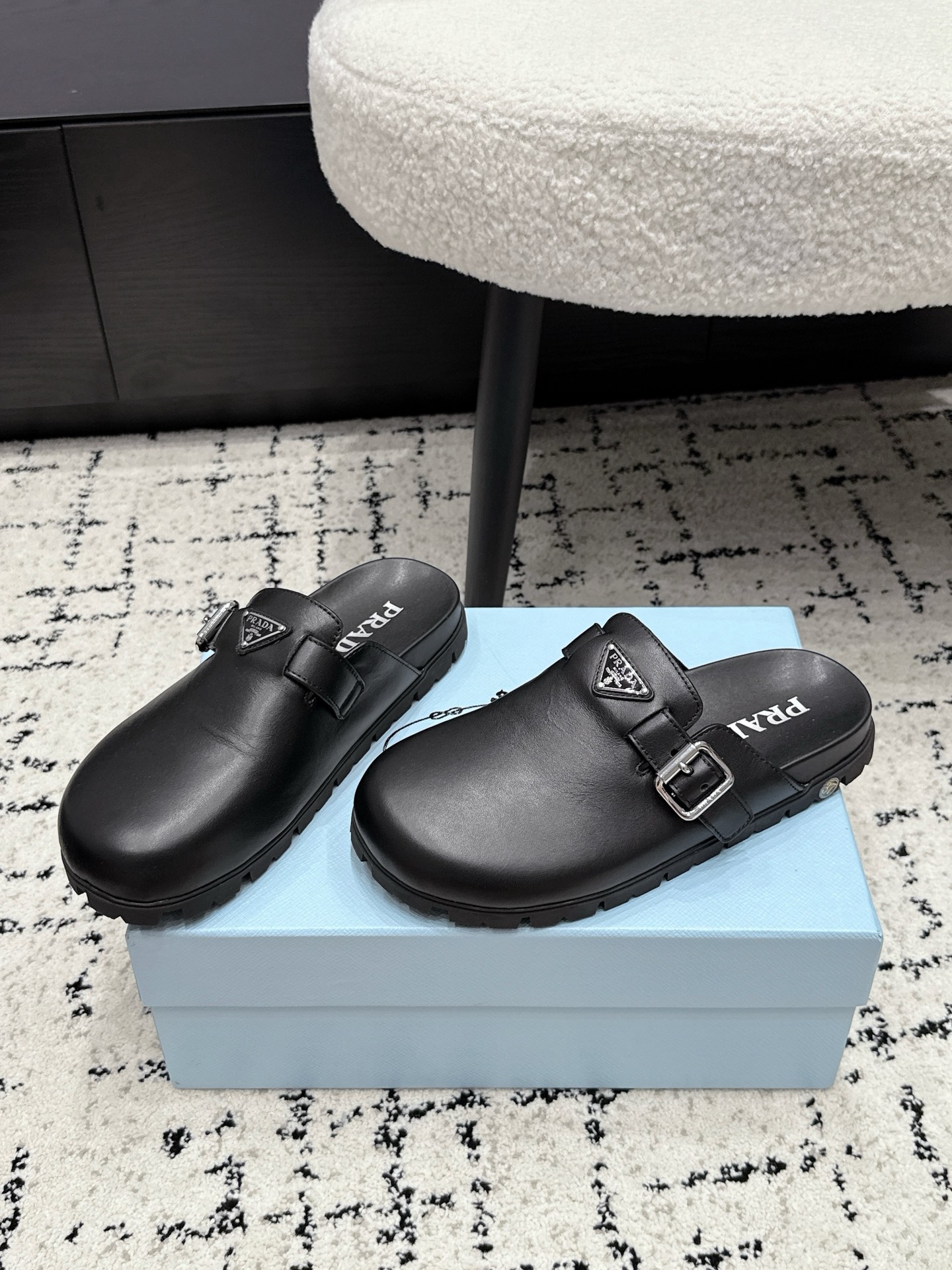 Prada Slides
