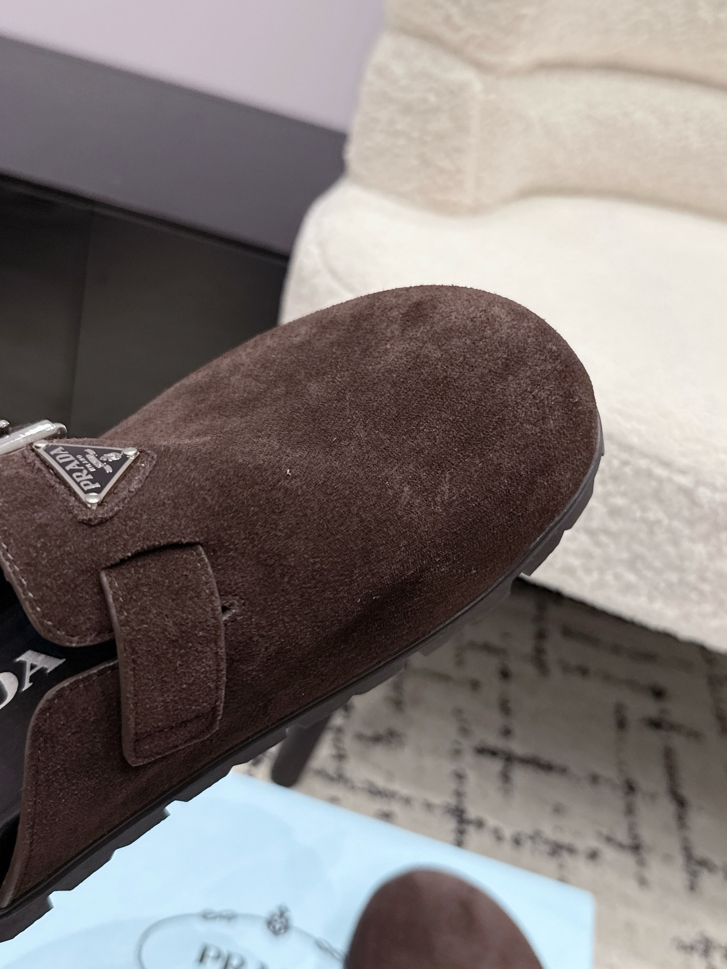 Prada Slides