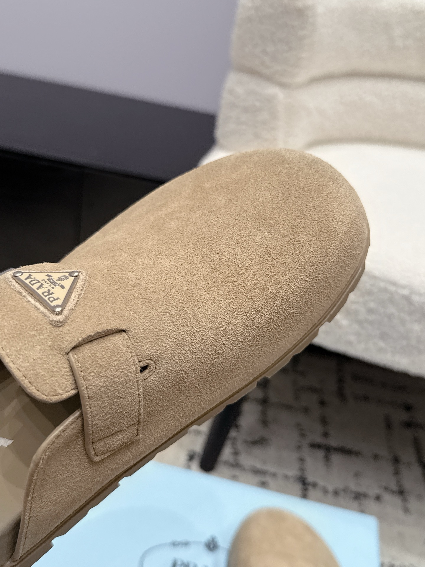 Prada Slides