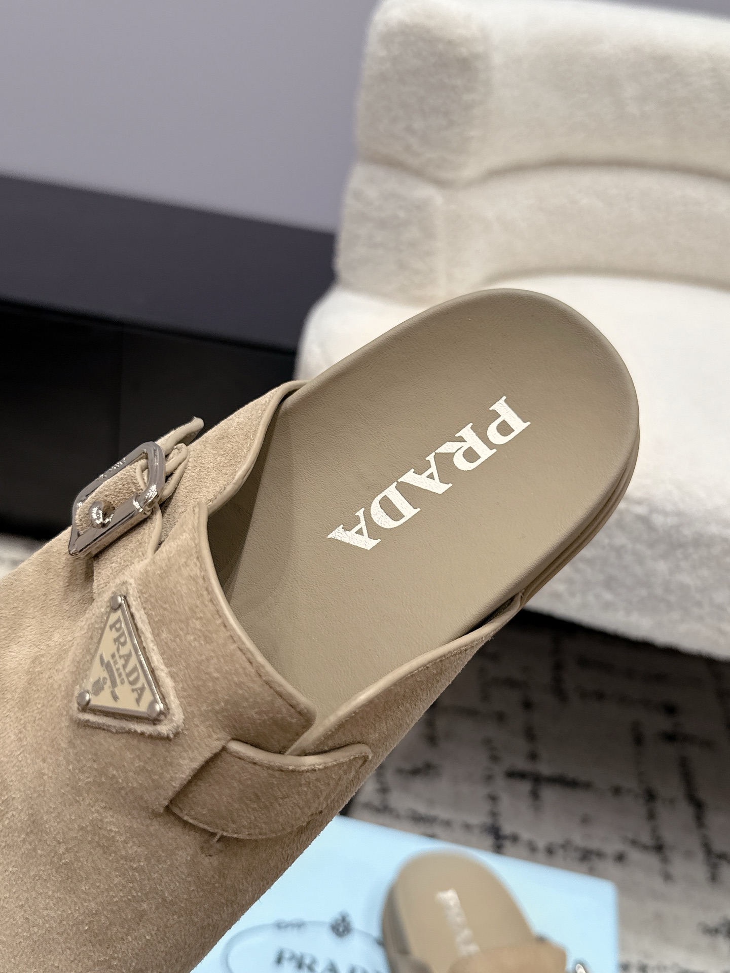 Prada Slides