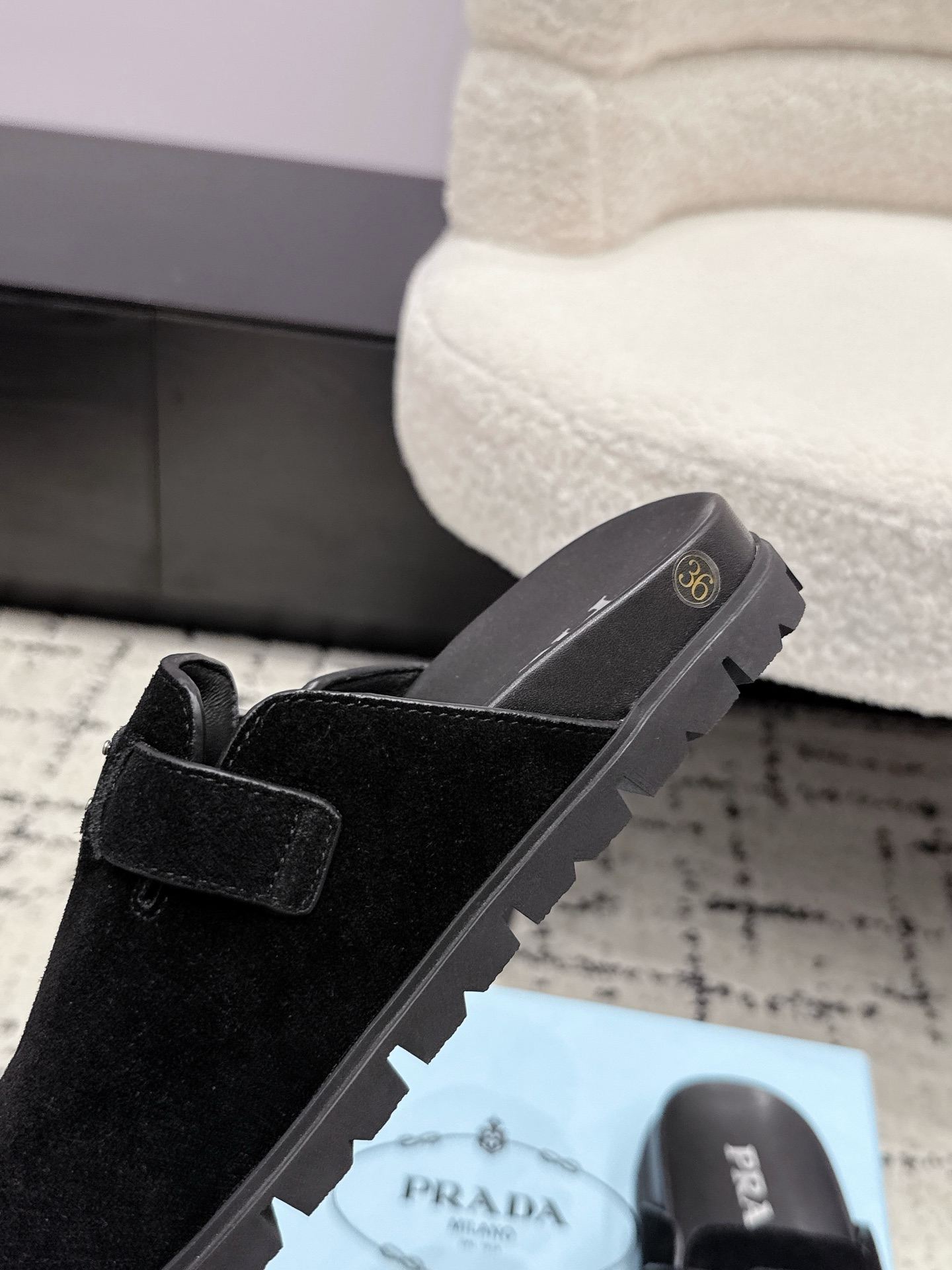 Prada Slides