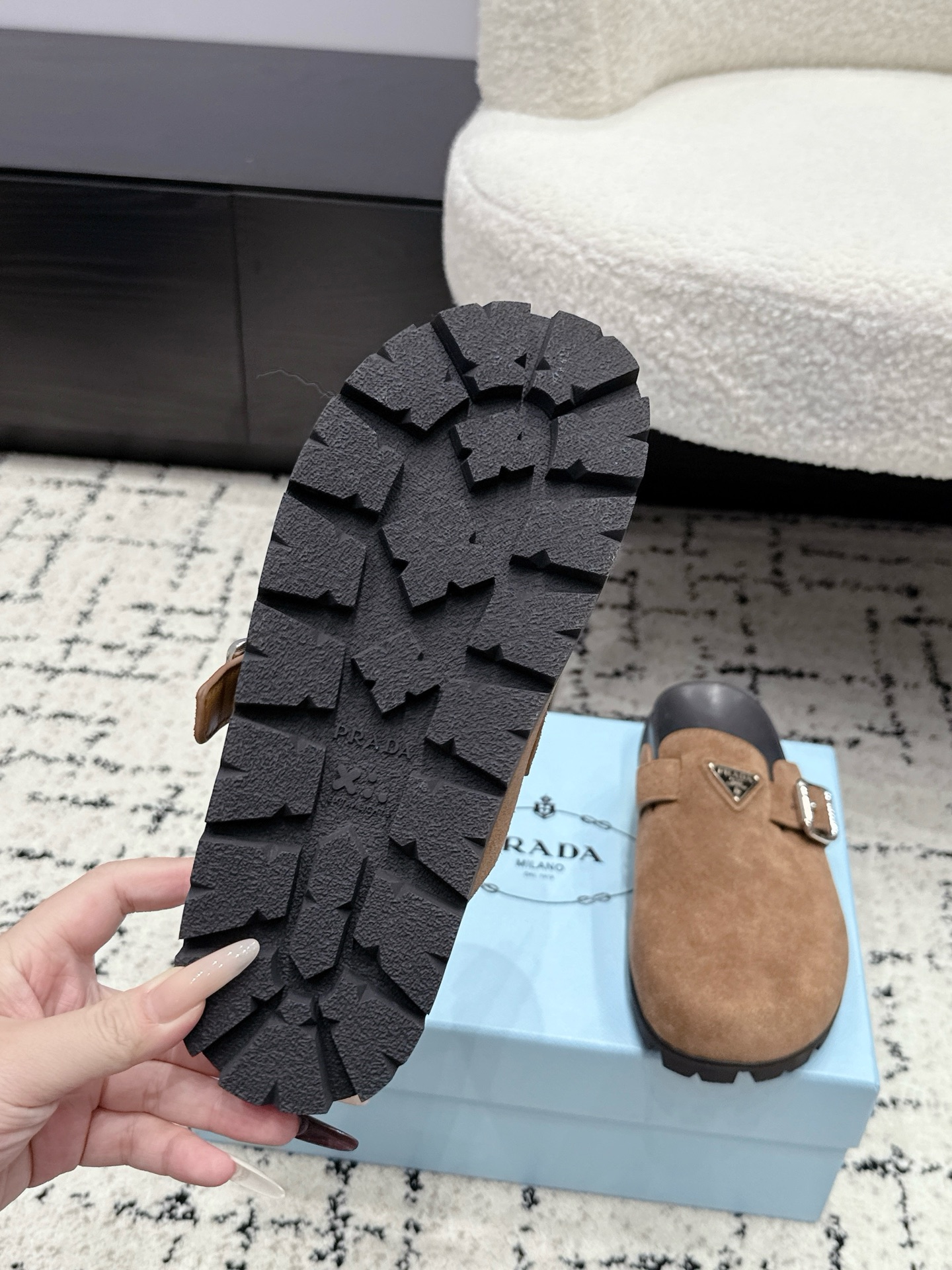Prada Slides
