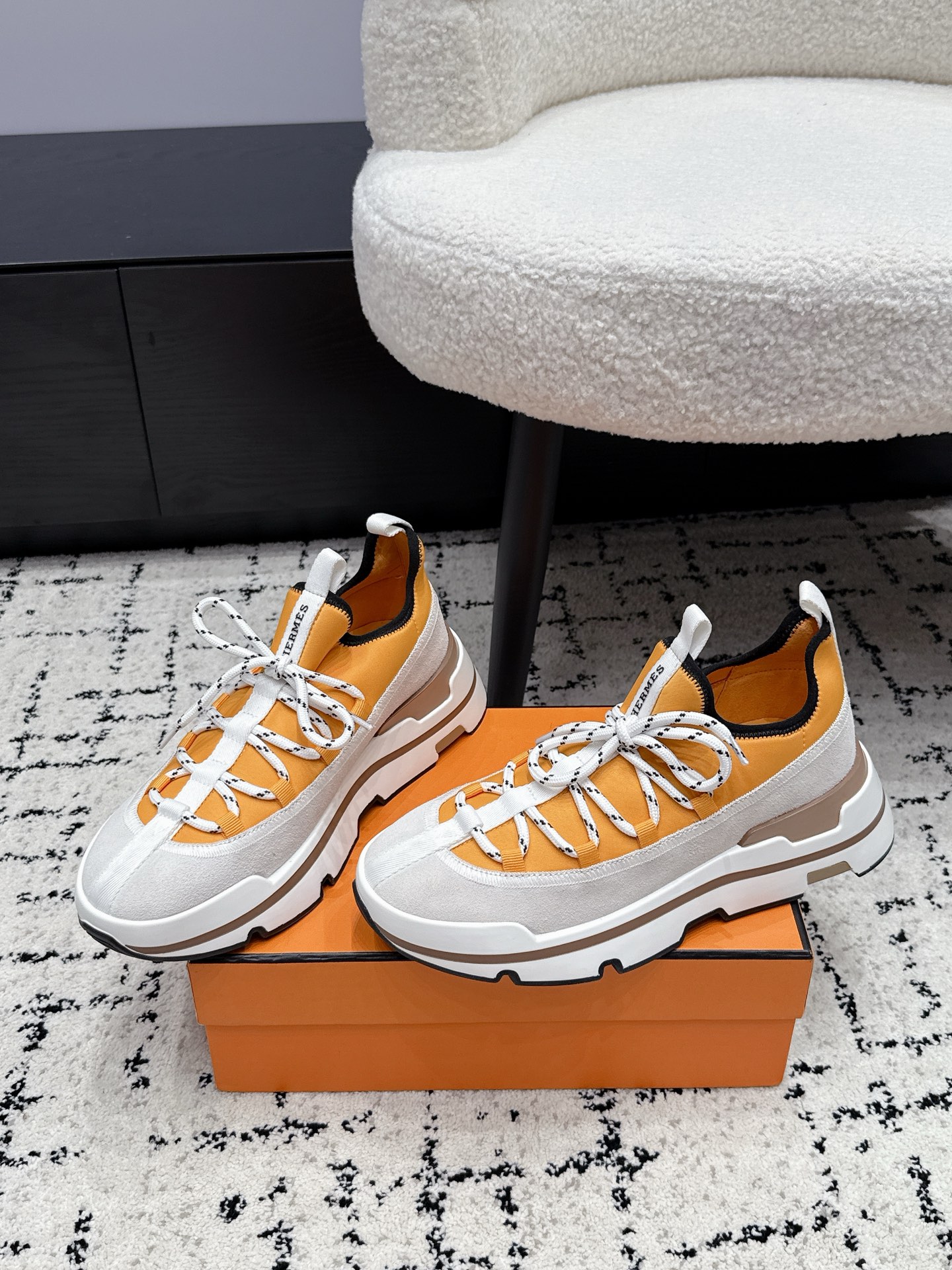 Hermes Sneakers