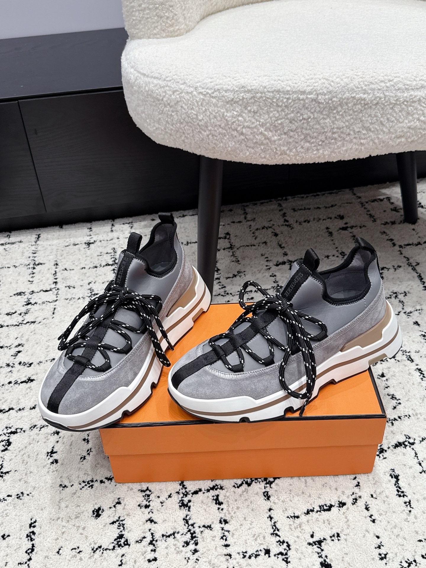 Hermes Sneakers