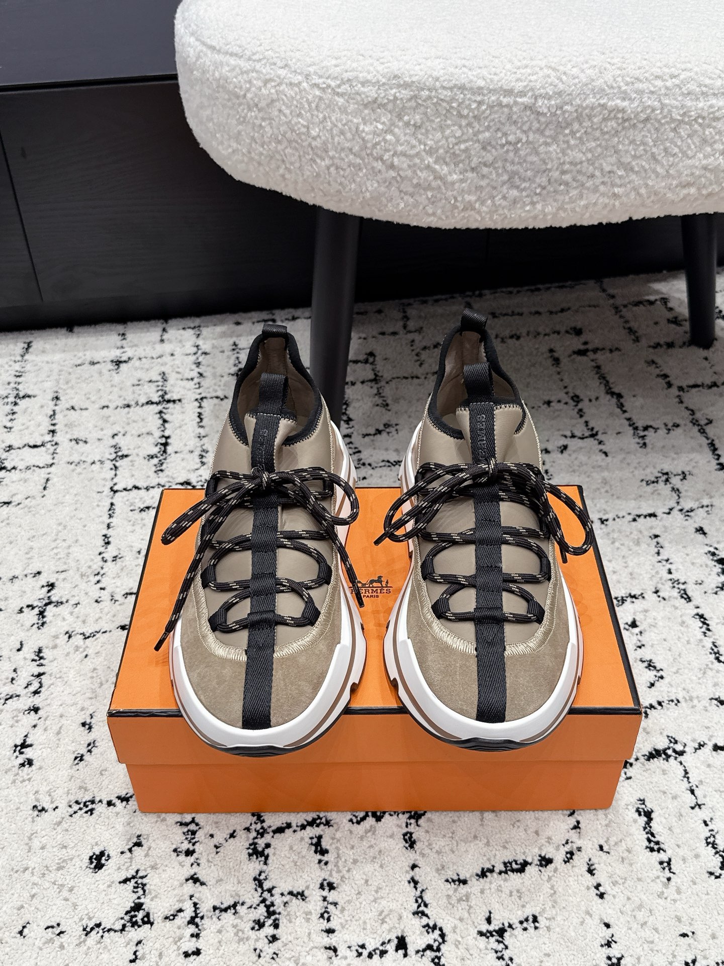 Hermes Sneakers