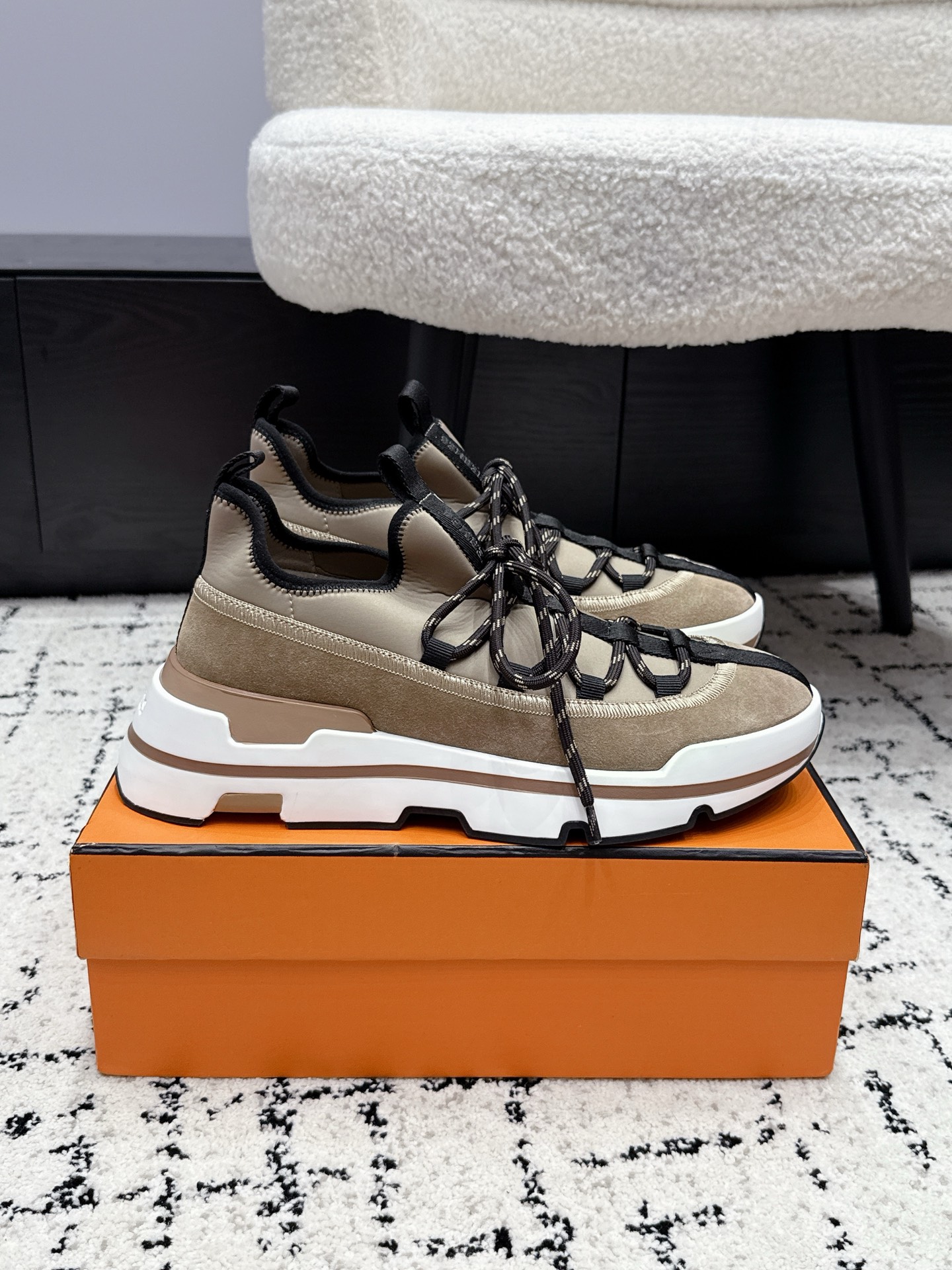 Hermes Sneakers
