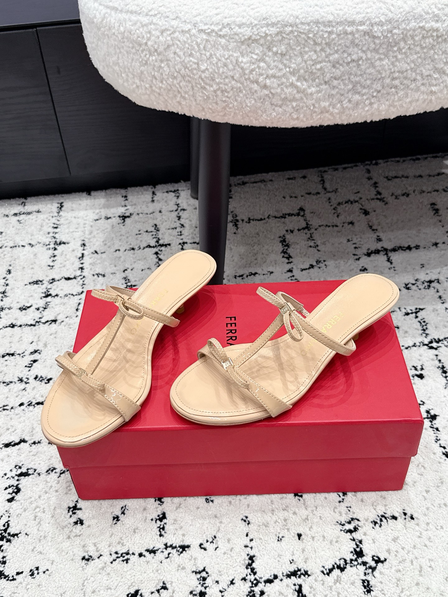 Ferragamo Slides