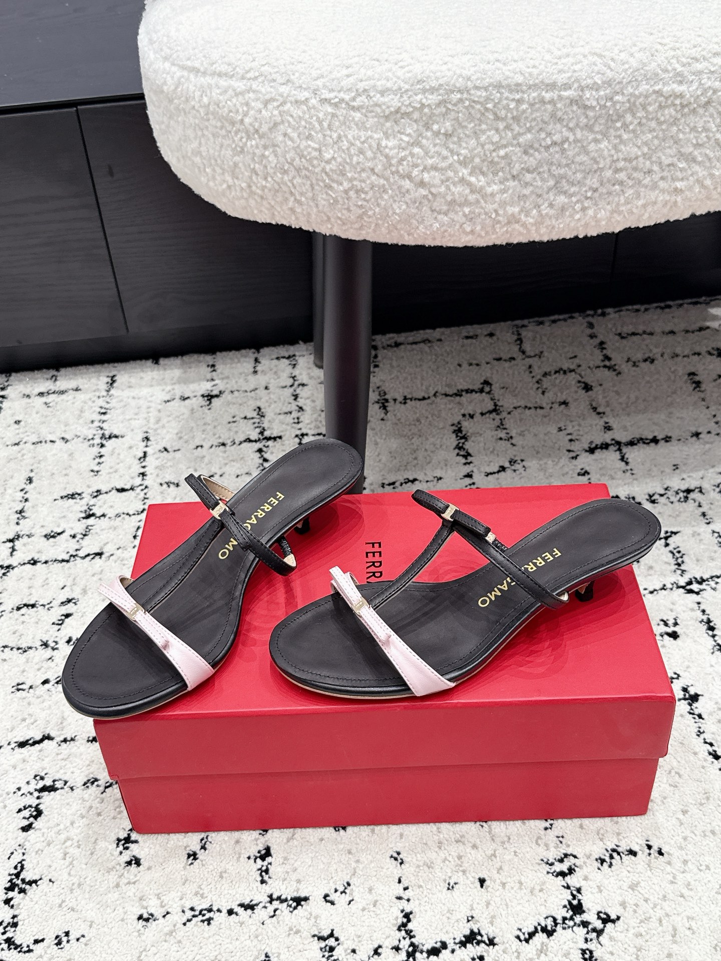 Ferragamo Slides