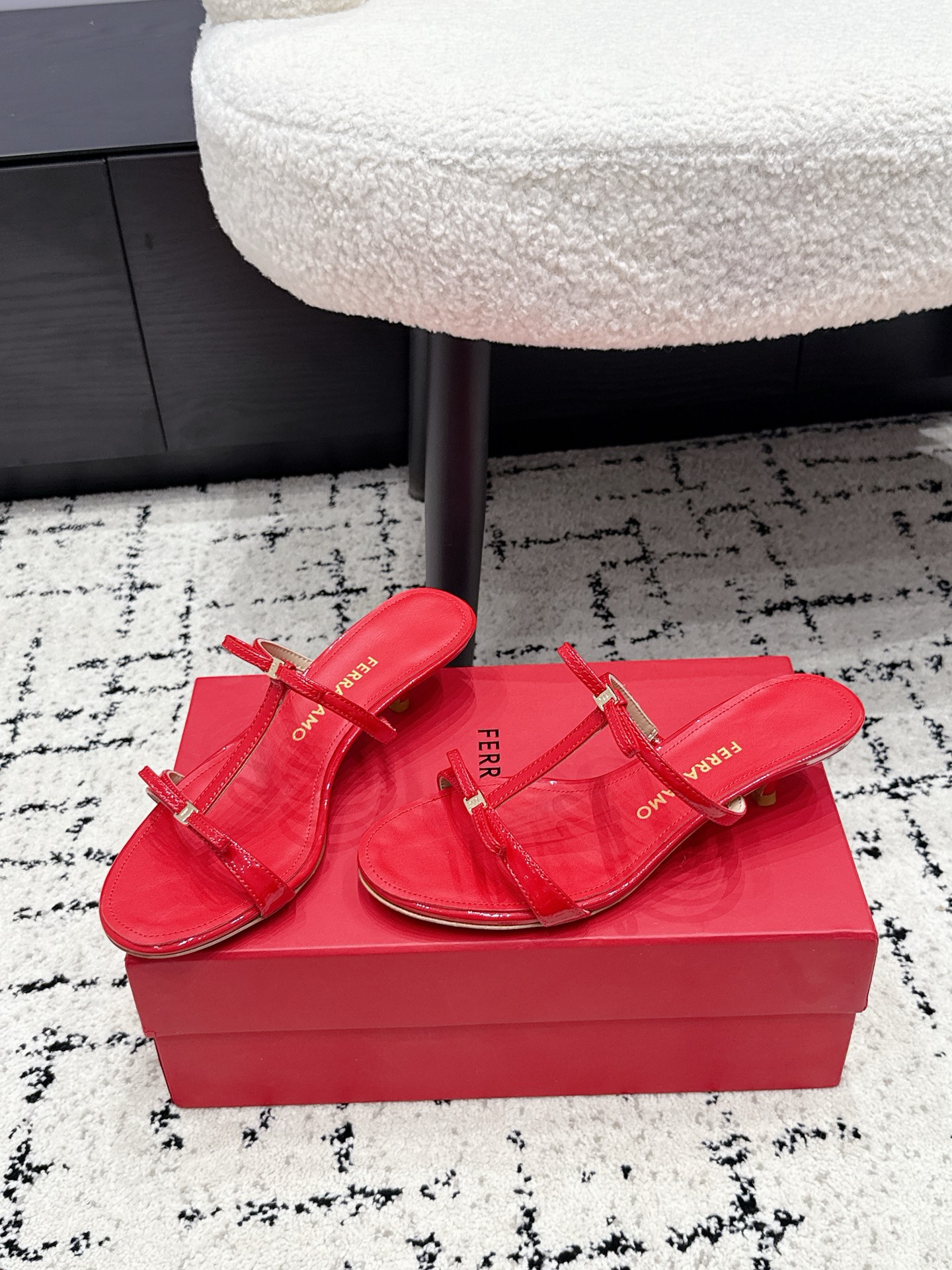 Ferragamo Slides