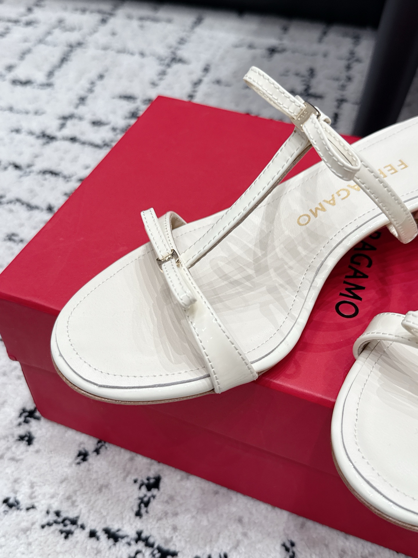 Ferragamo Slides