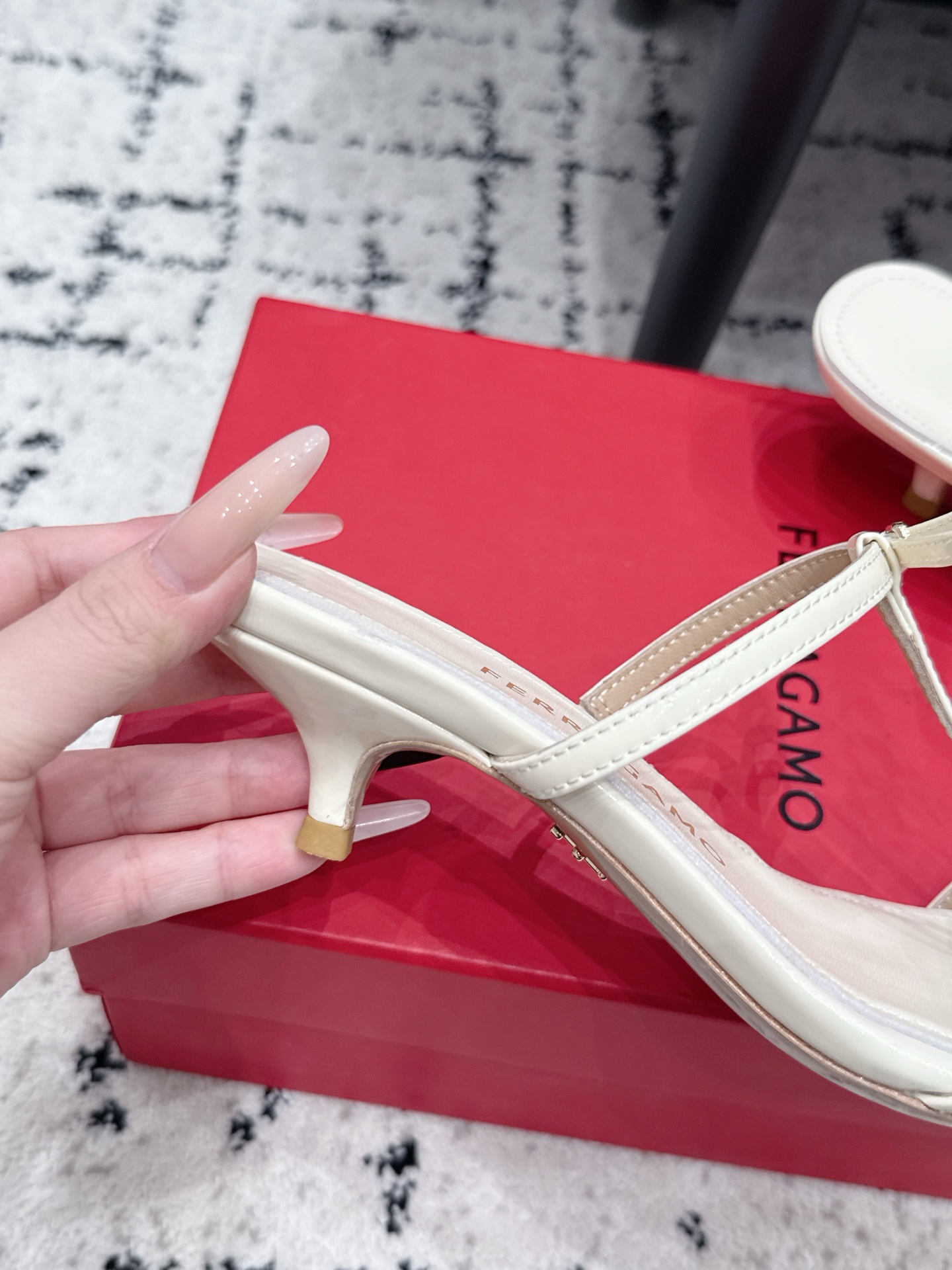 Ferragamo Slides