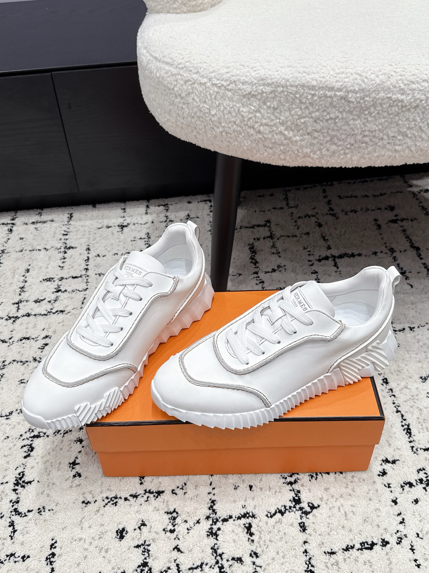 Hermes Sneakers