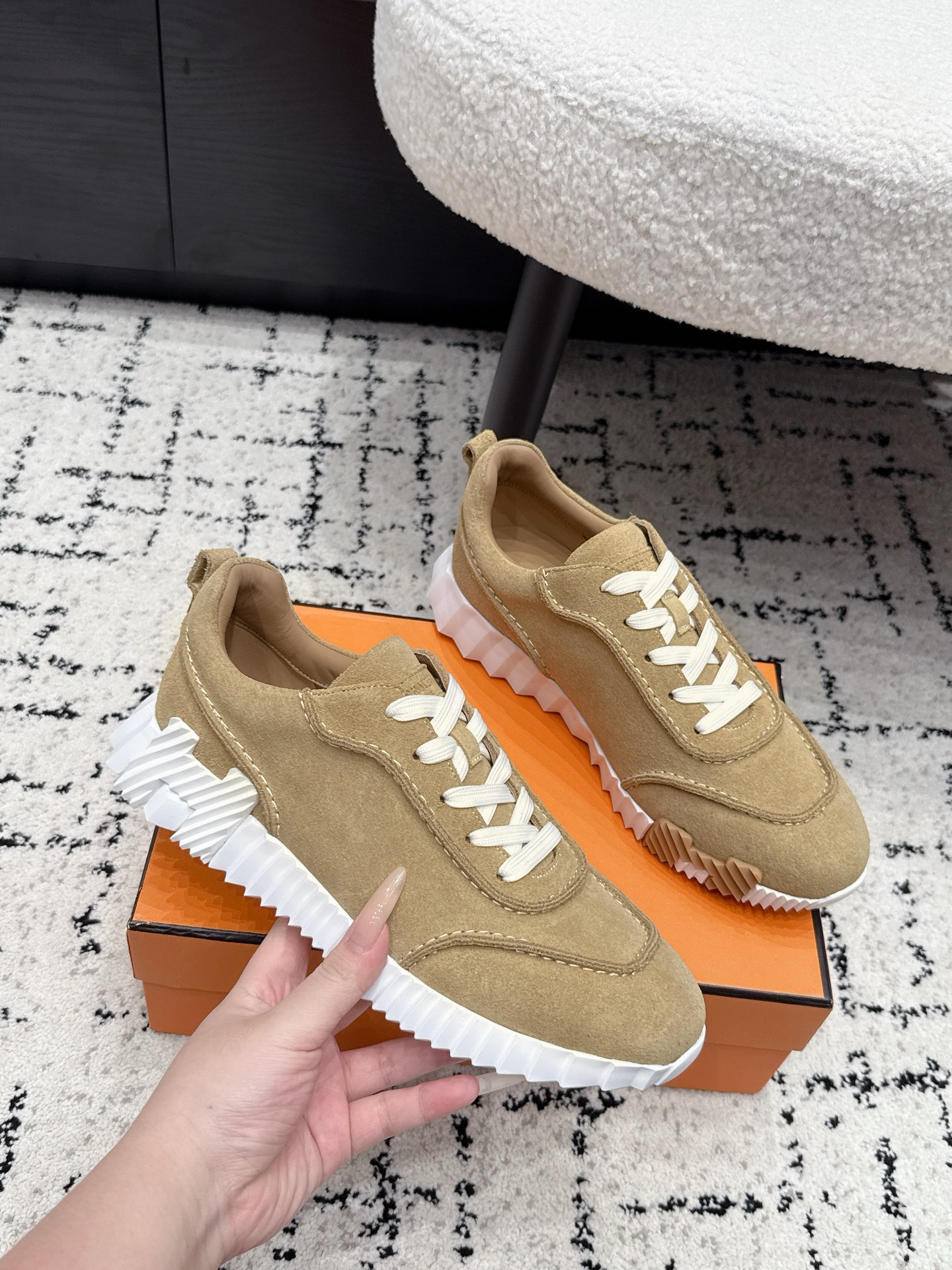 Hermes Sneakers