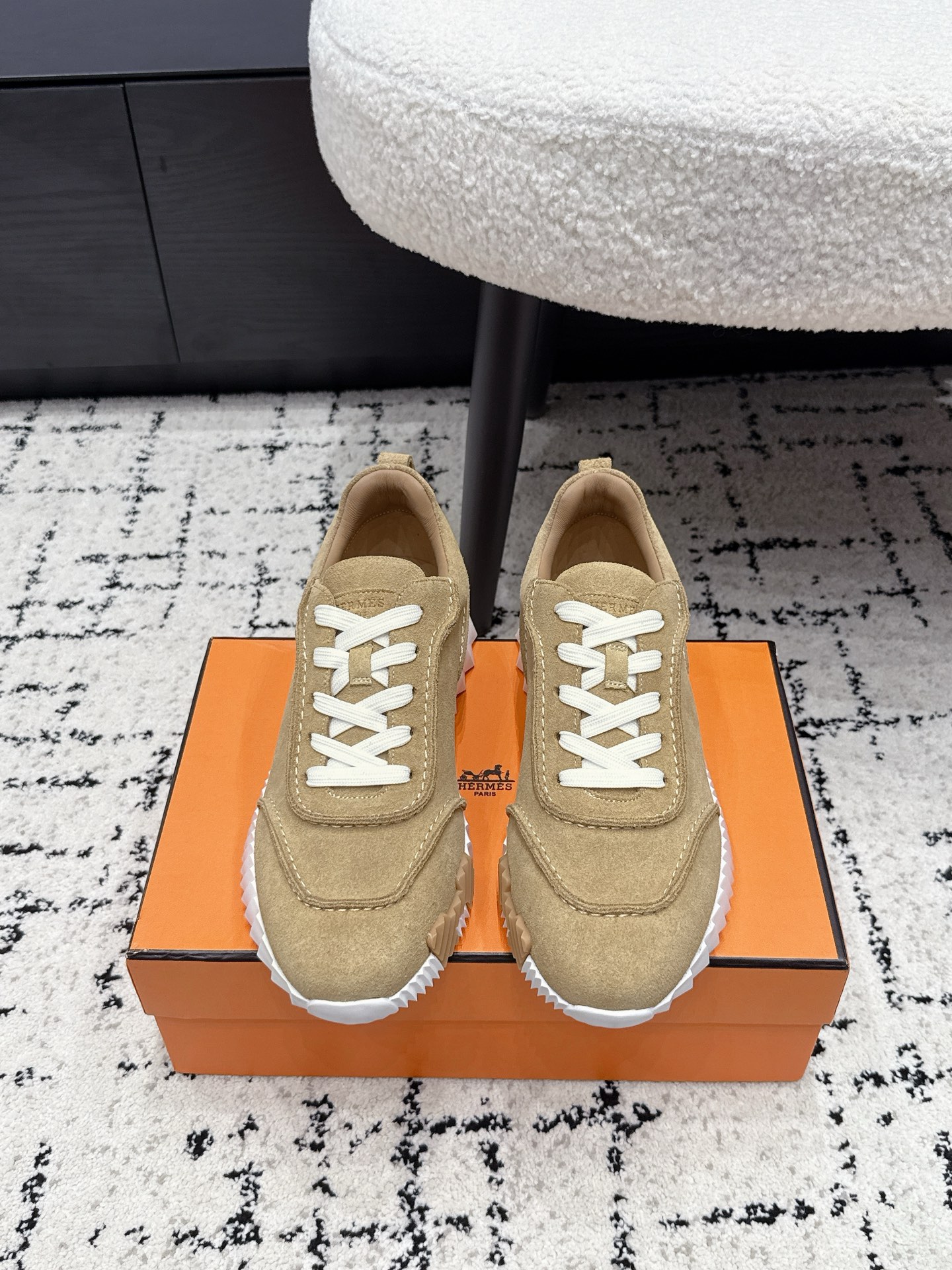 Hermes Sneakers