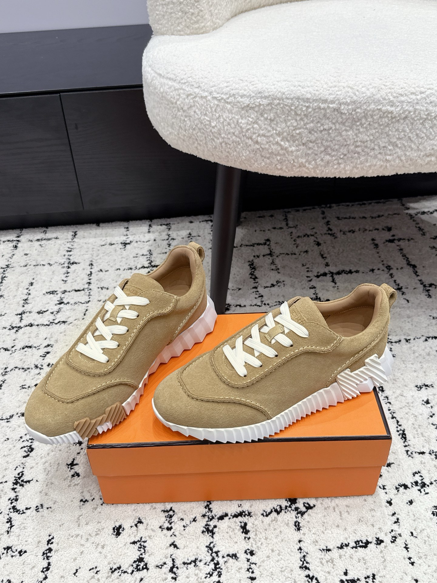 Hermes Sneakers