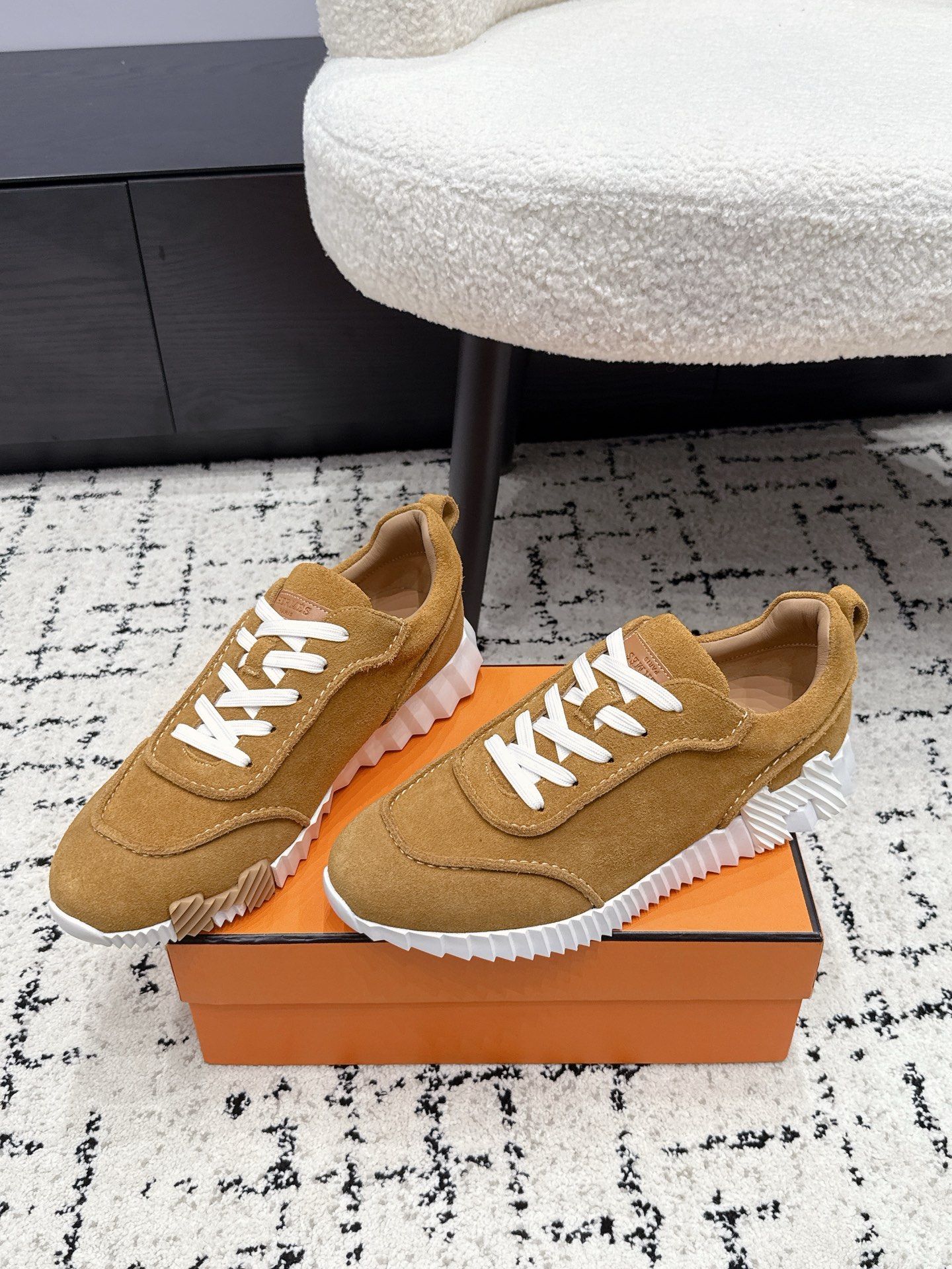 Hermes Sneakers