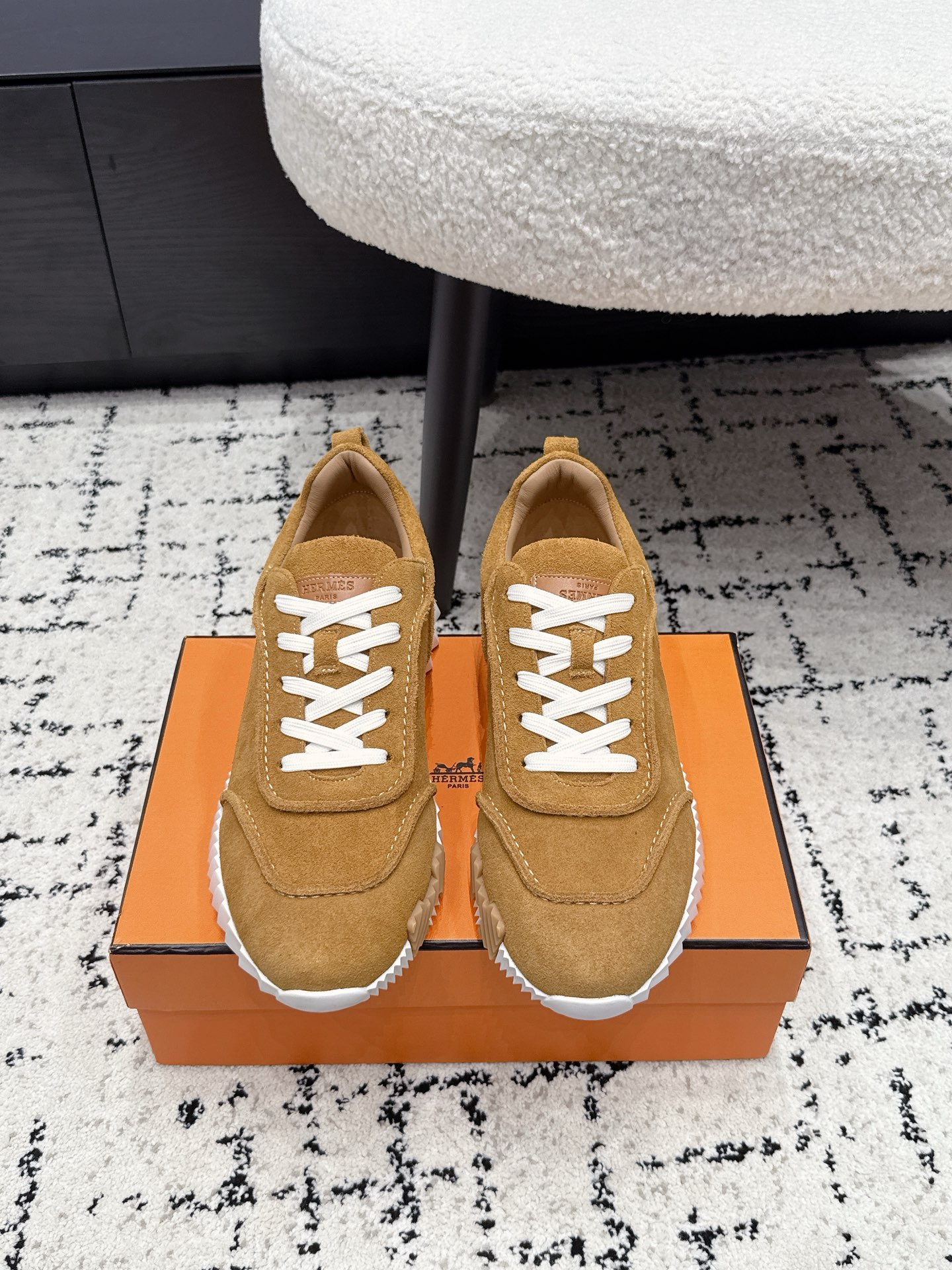 Hermes Sneakers