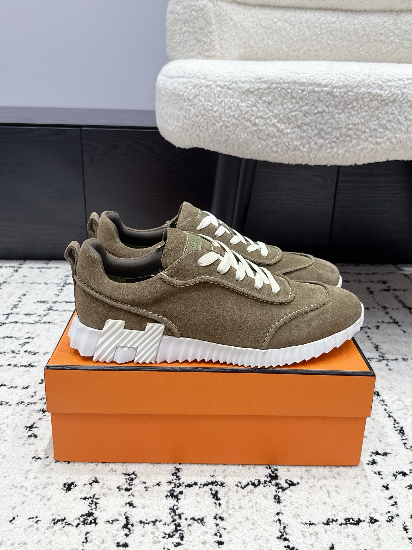 Hermes Sneakers