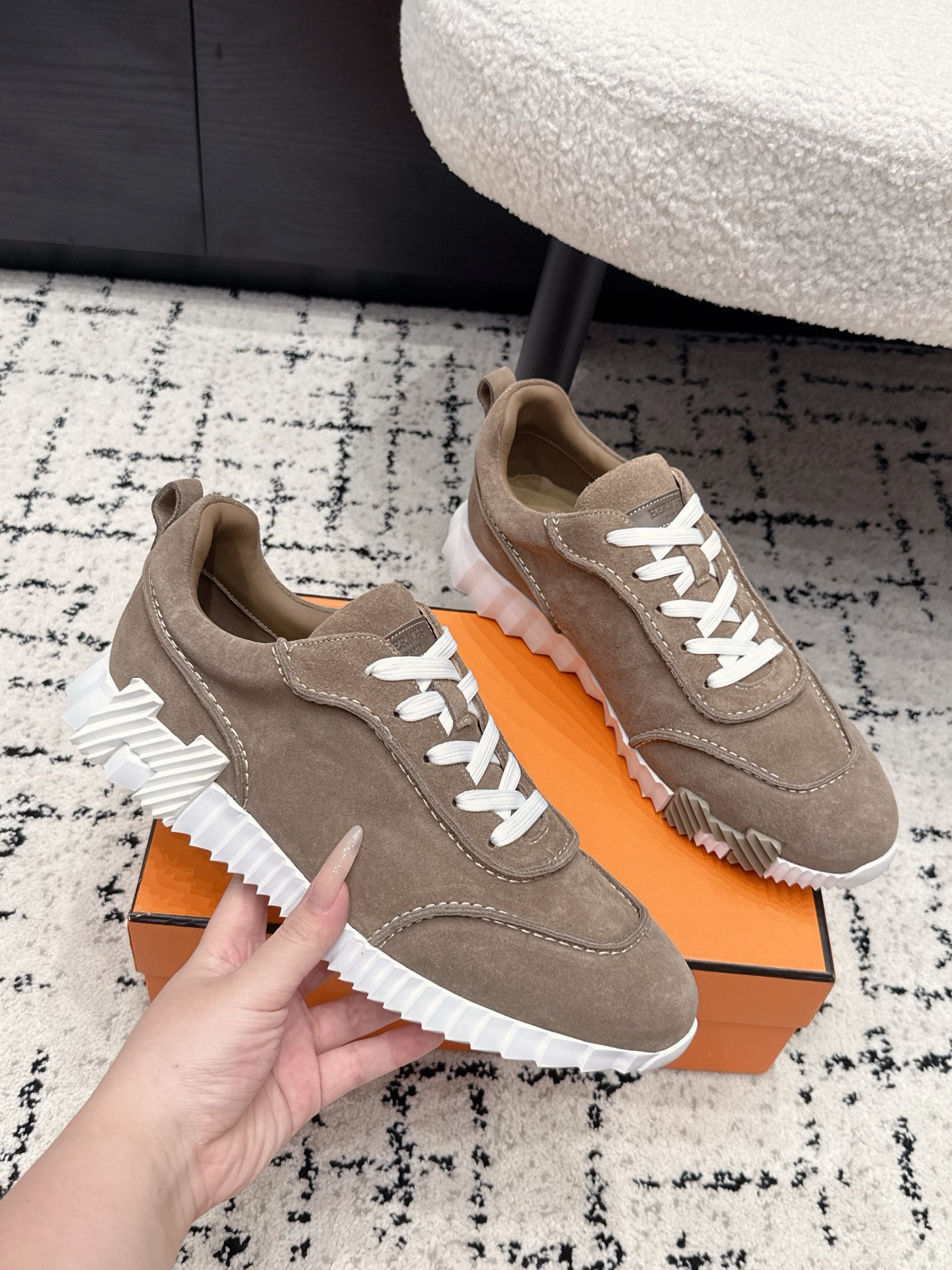 Hermes Sneakers