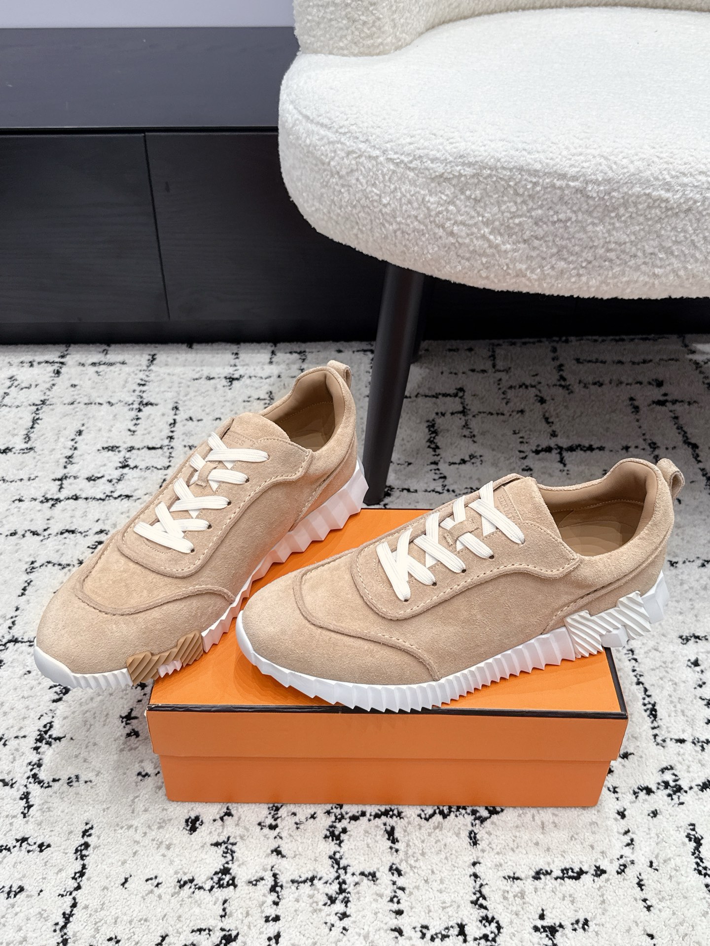 Hermes Sneakers