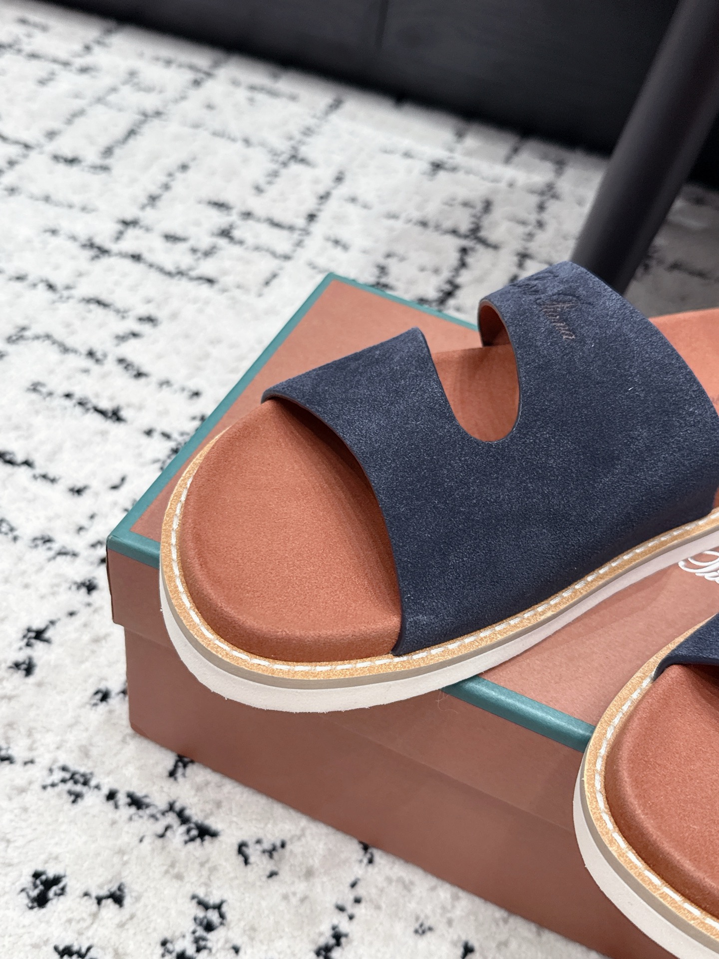 Loro Piana Slides