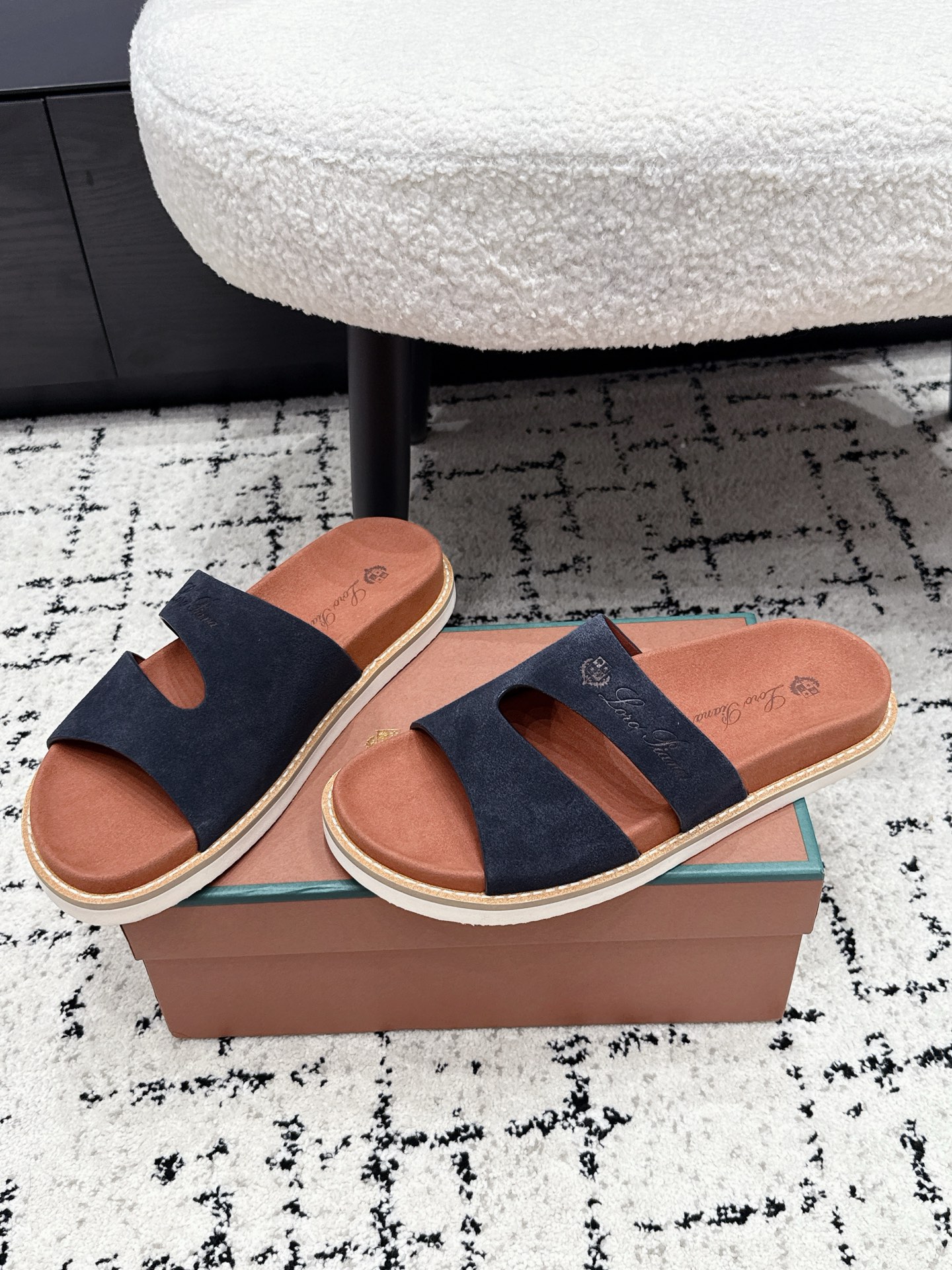 Loro Piana Slides